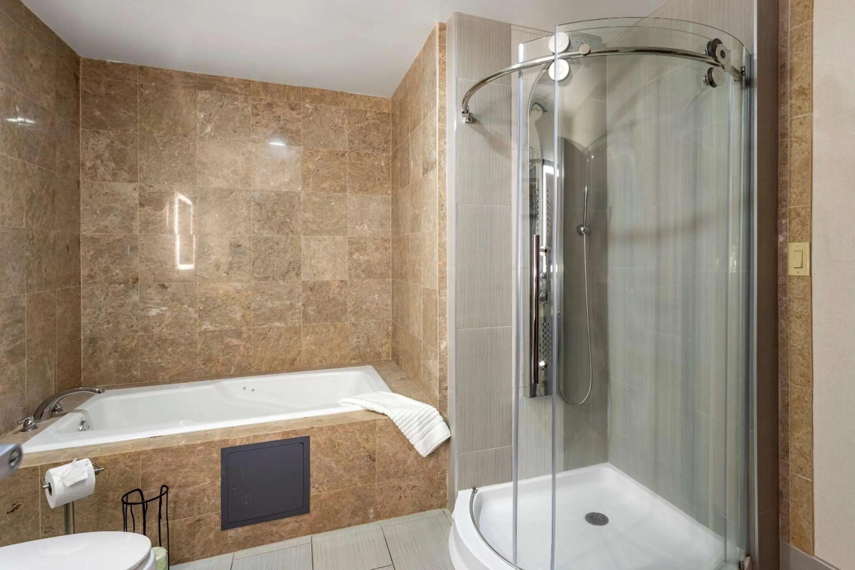 Bedroom in Comfort Suites Olive Branch - Memphis South