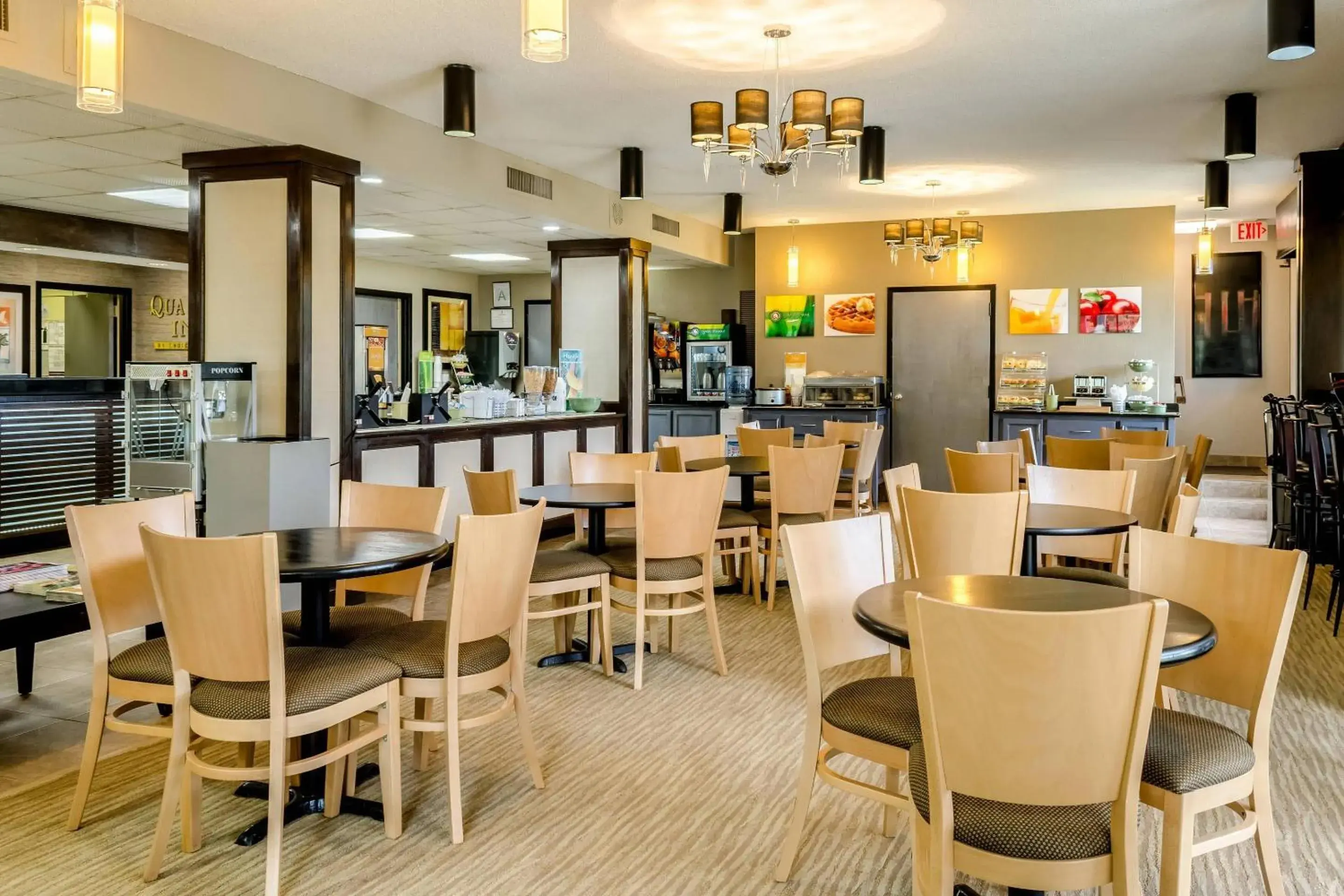 Breakfast in Quality Inn Moss Point - Pascagoula Breakfast in Quality Inn Moss Point - Pascagoula