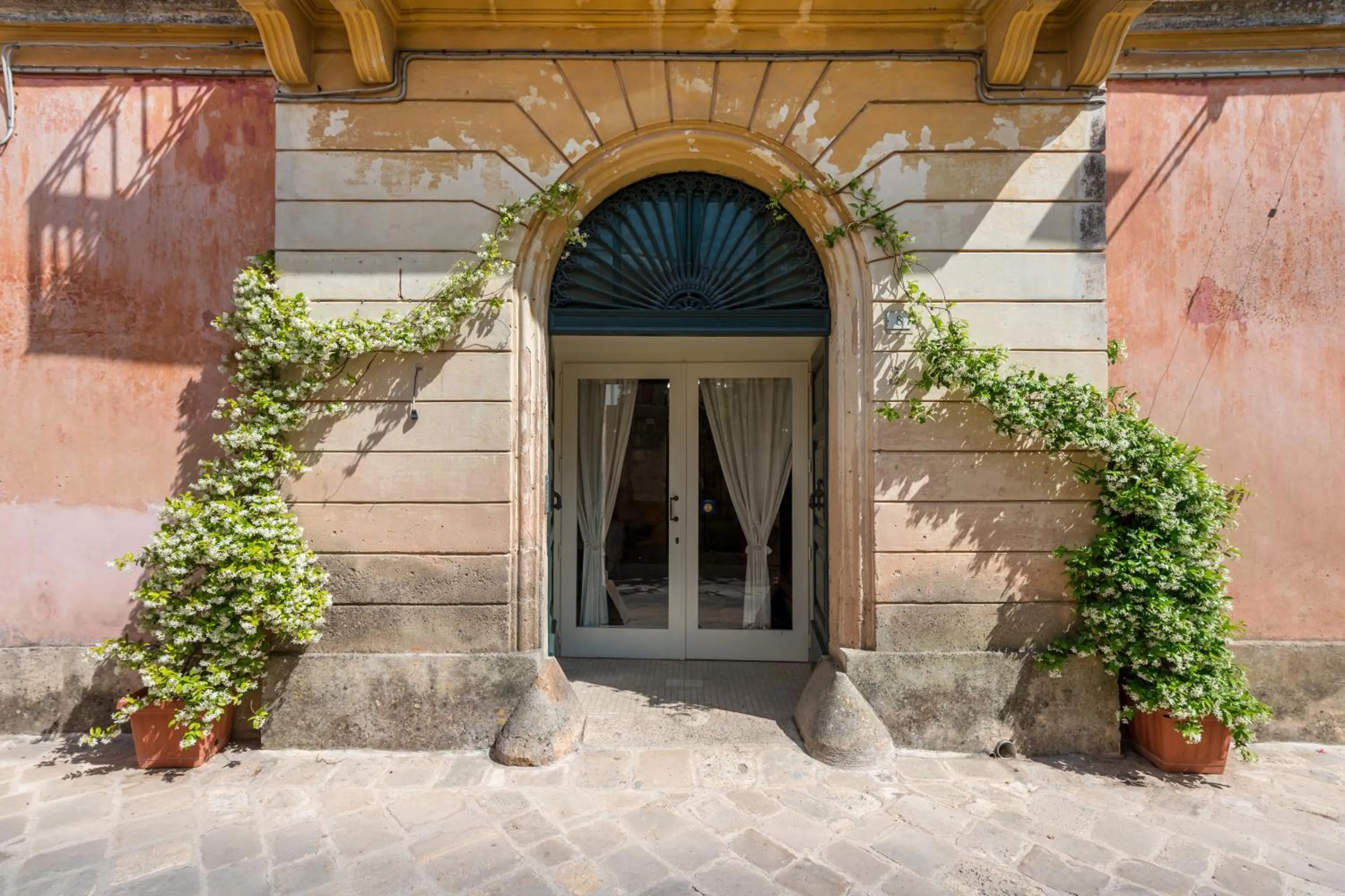 Property building in Palazzo Tre Cardi