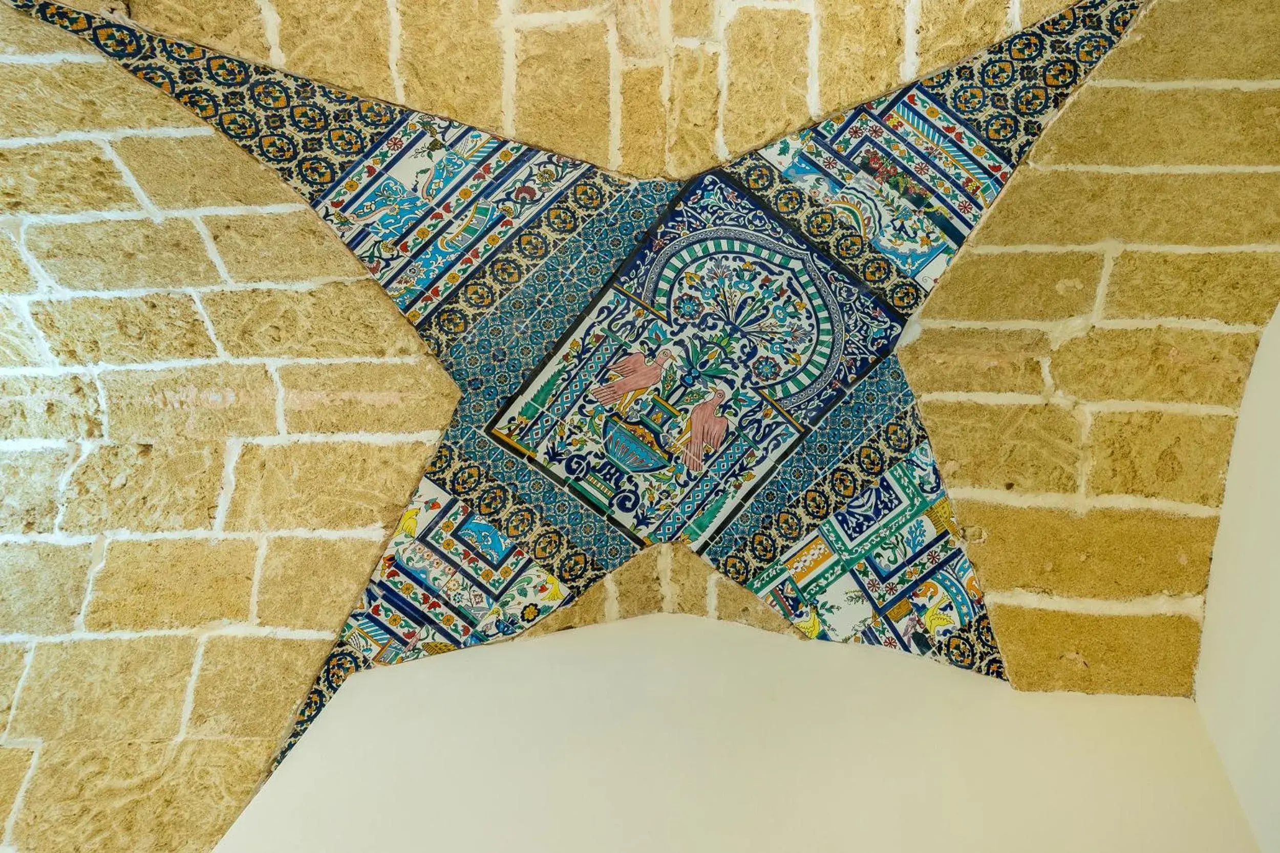 Large Double Room in Palazzo Tre Cardi Large Double Room in Palazzo Tre Cardi