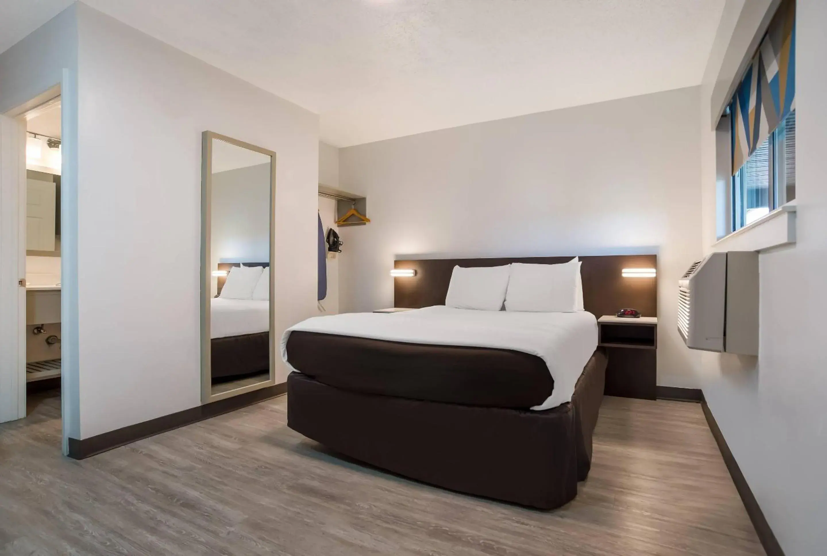 Bedroom, Bed in Suburban Studios Biloxi North Area Bedroom, Bed in Suburban Studios Biloxi North Area