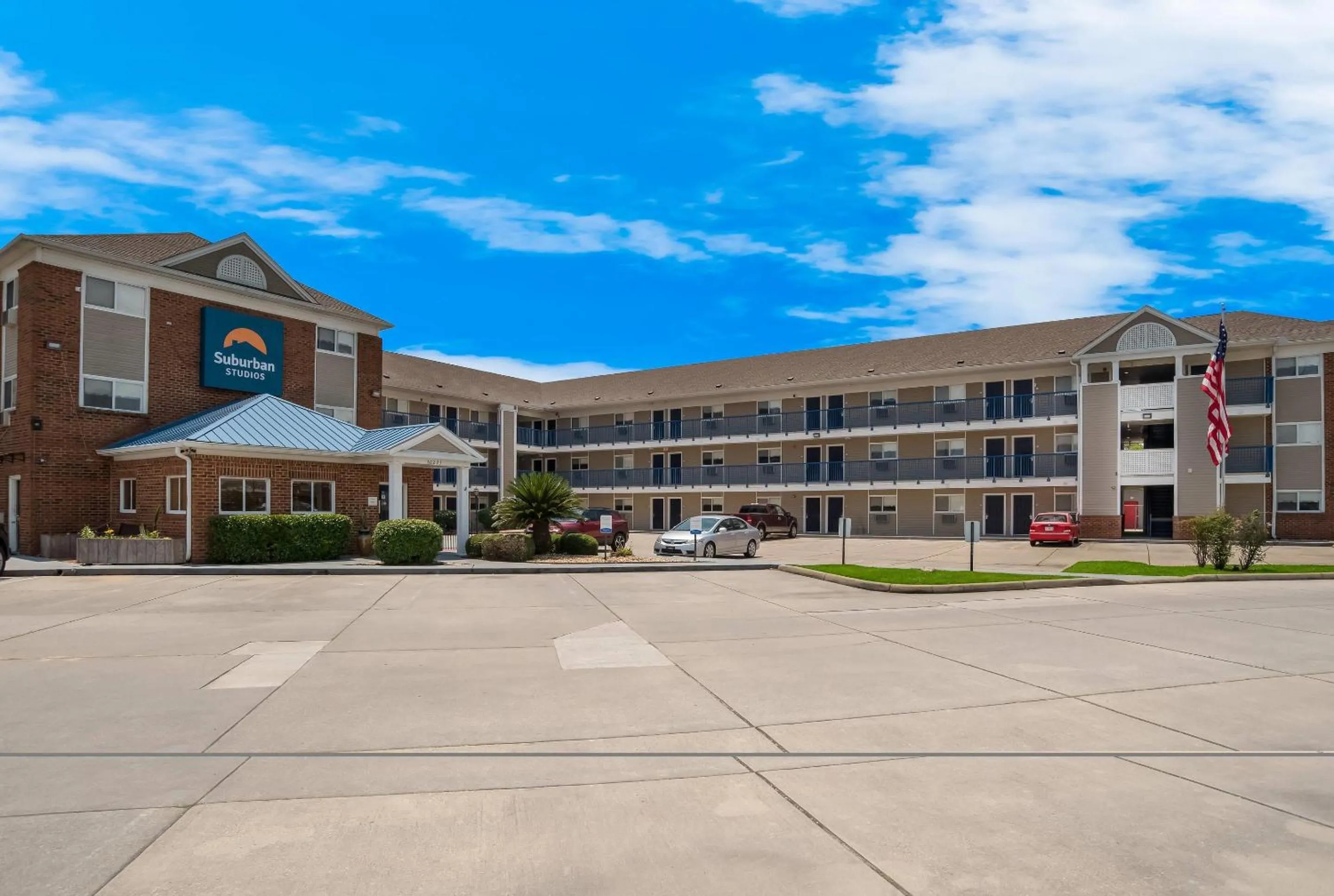 Property building in Suburban Studios Biloxi North Area