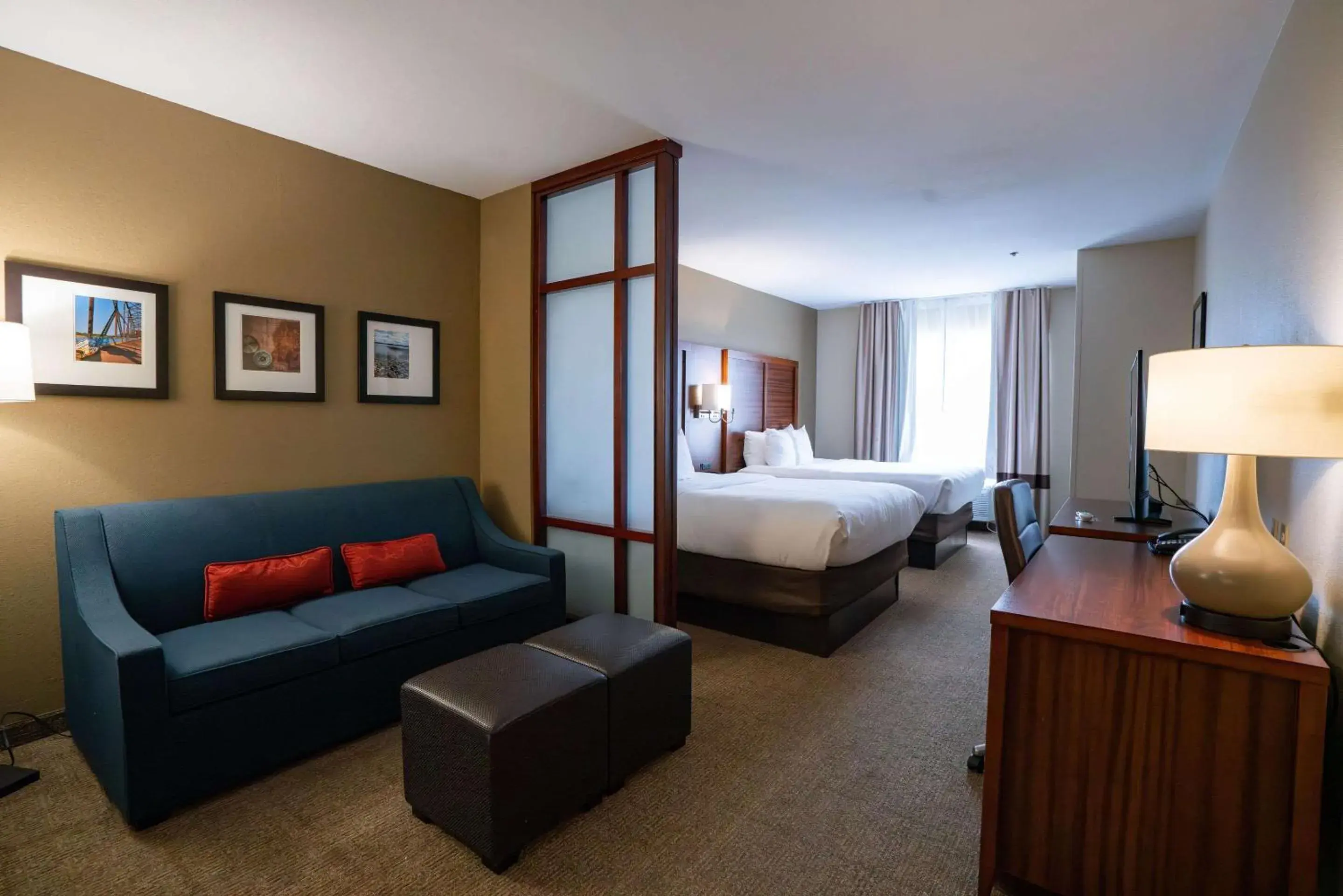 Bedroom, Bed in Comfort Suites Flowood - Jackson Airport Bedroom, Bed in Comfort Suites Flowood - Jackson Airport