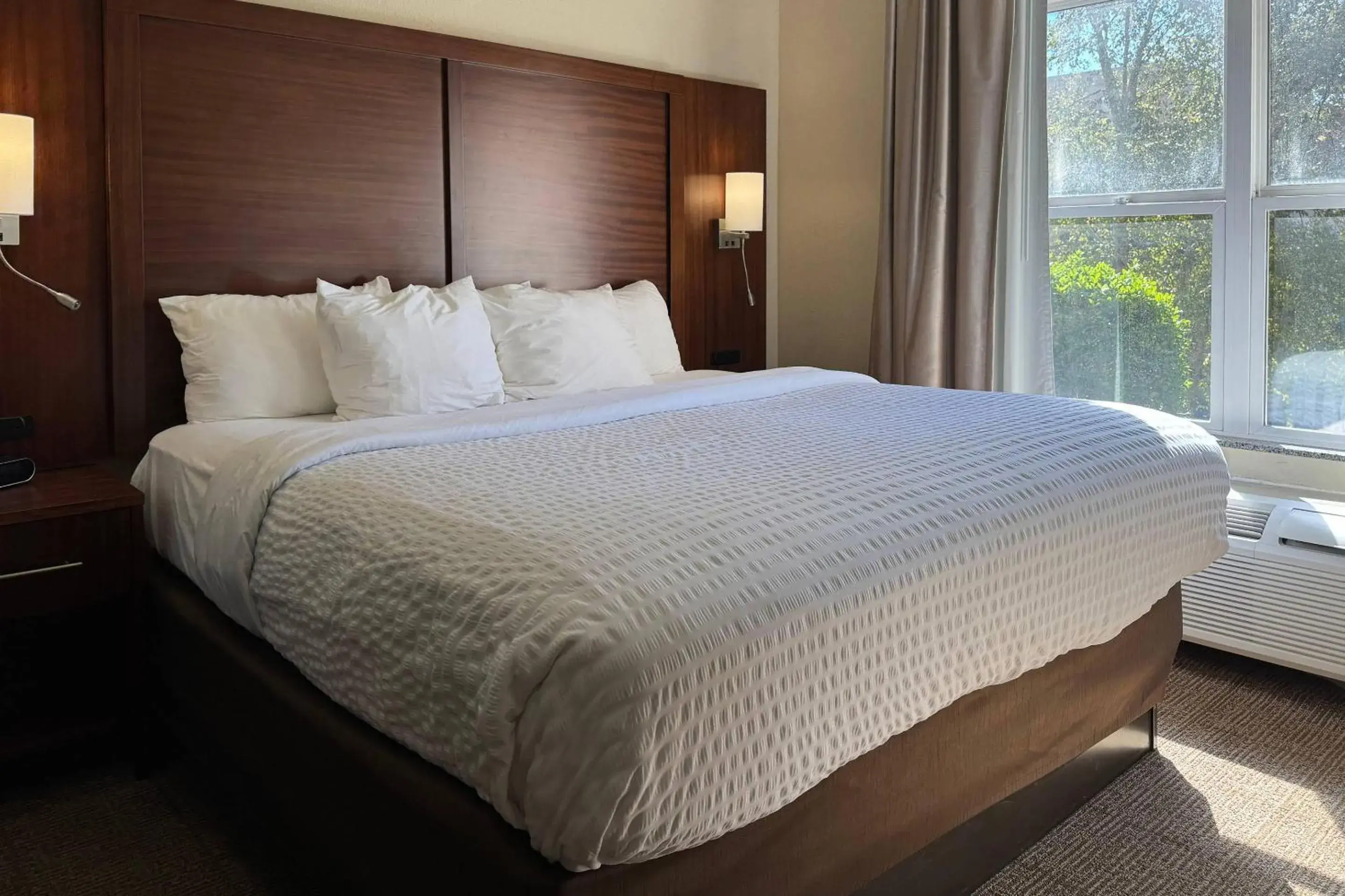 Bedroom in Comfort Suites Vicksburg Bedroom in Comfort Suites Vicksburg