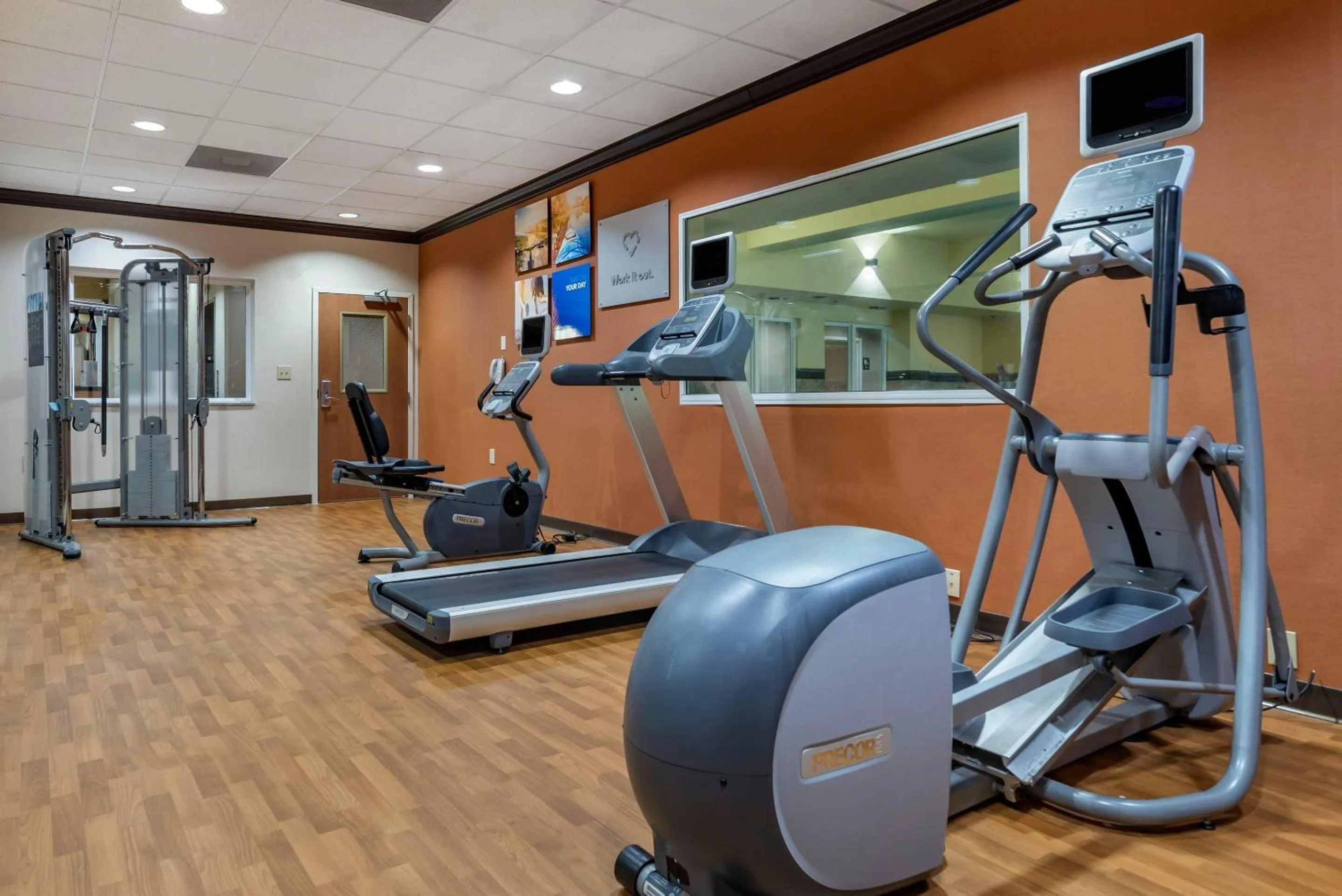 Fitness centre/facilities in Comfort Suites Vicksburg