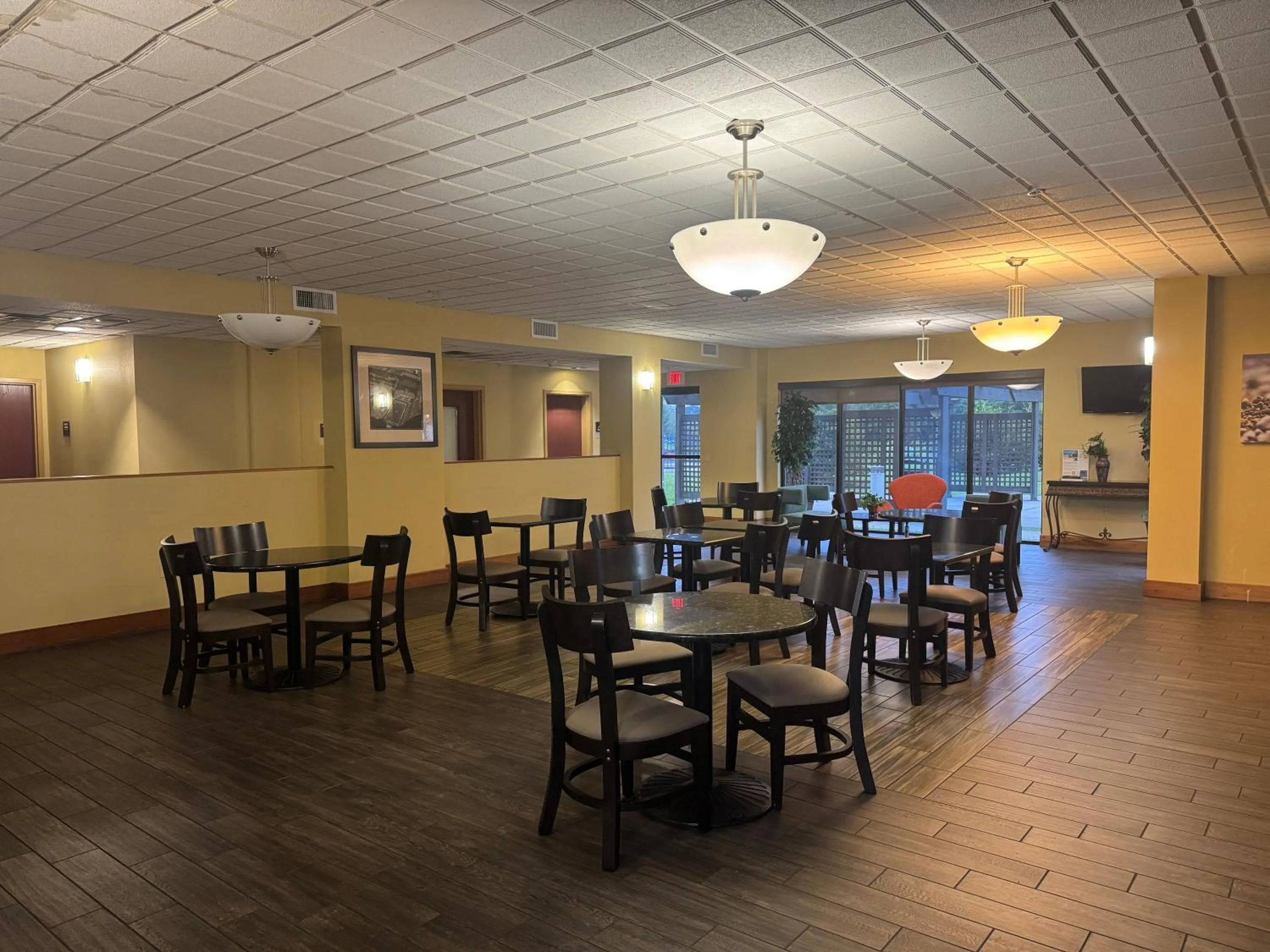 Breakfast in Sleep Inn & Suites Hattiesburg North