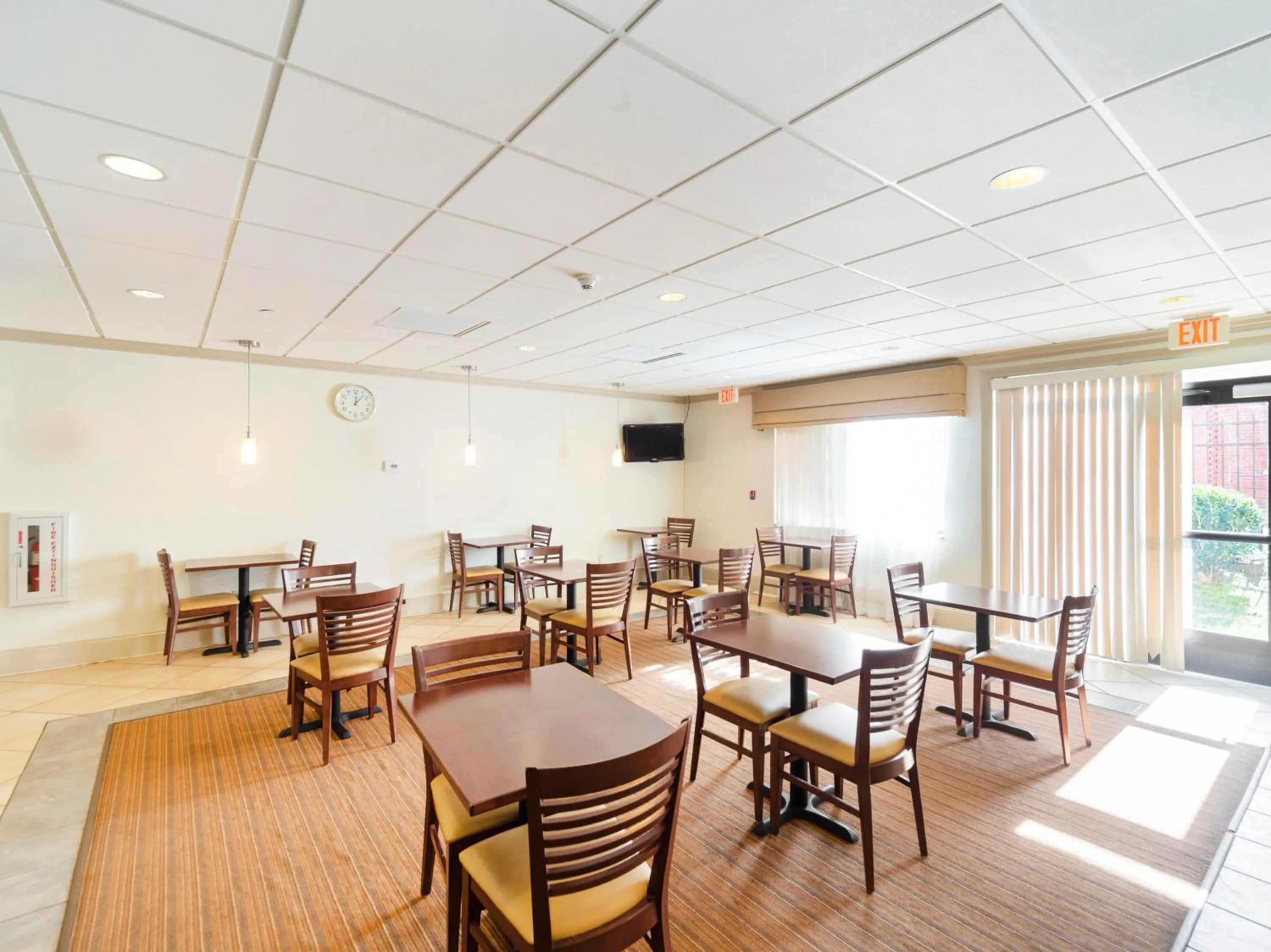 Restaurant/Places to Eat in Ramada by Wyndham Jackson MS