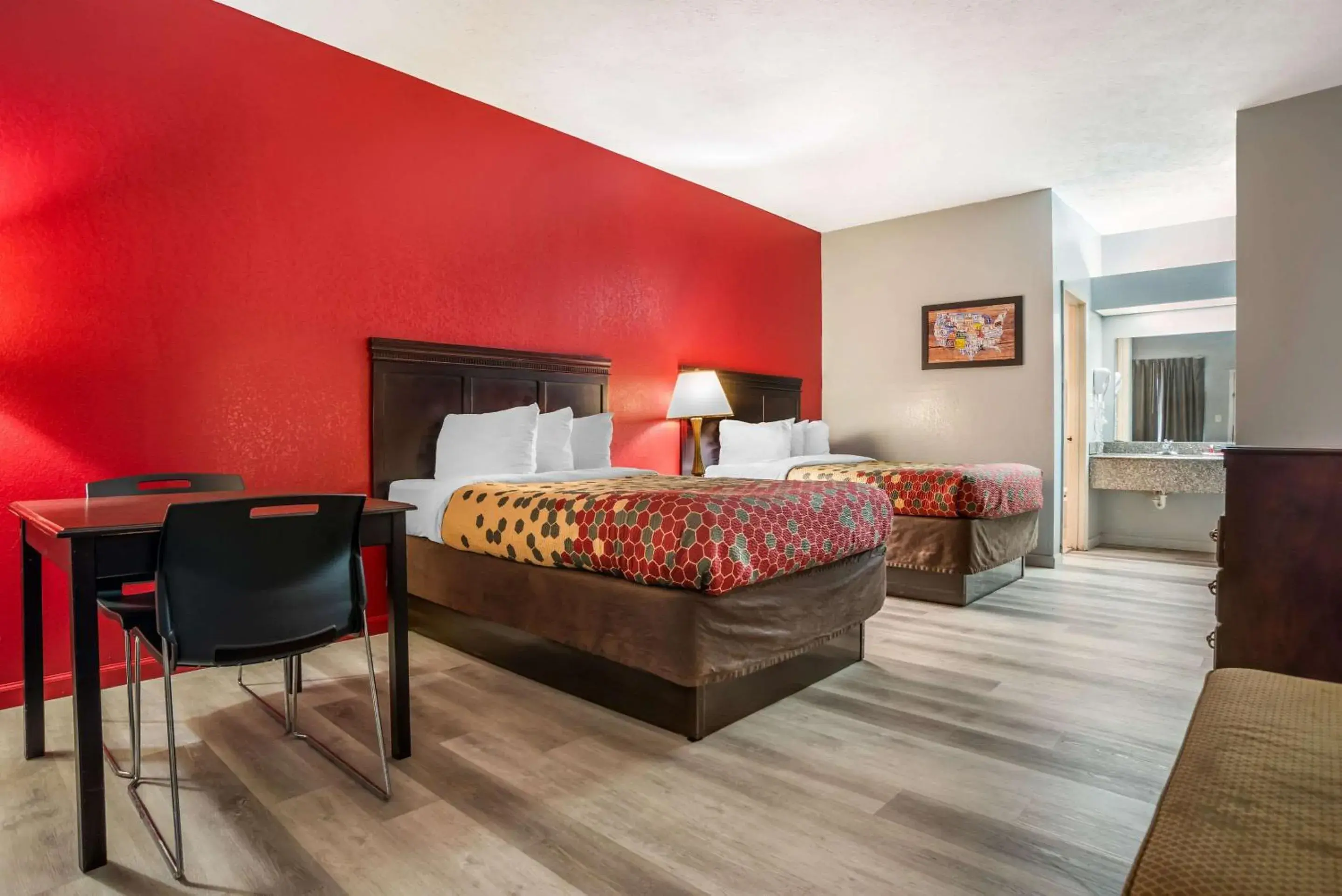 Bedroom, Bed in Econo Lodge Inn & Suites Bedroom, Bed in Econo Lodge Inn & Suites