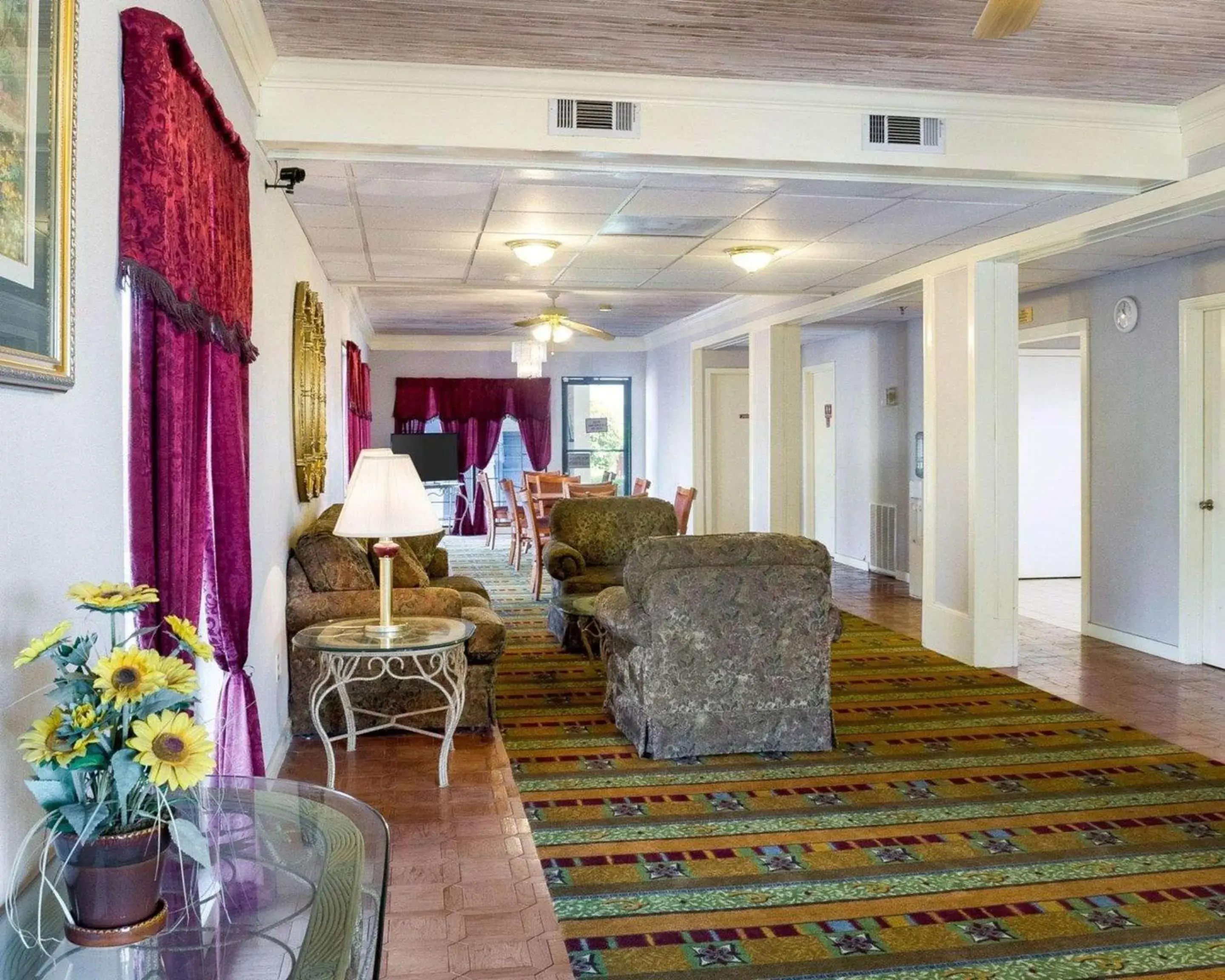 Lobby or reception in Econo Lodge Canton I-55 Lobby or reception in Econo Lodge Canton I-55