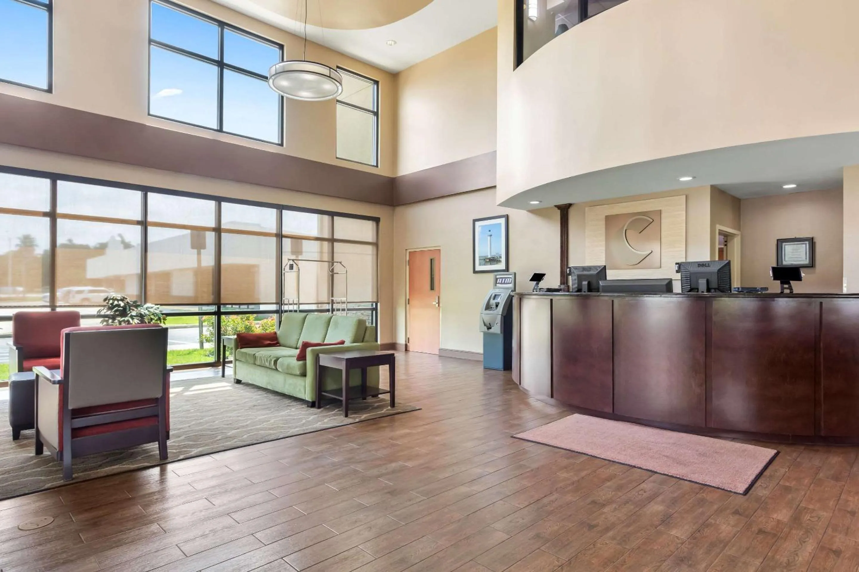 Lobby or reception in Comfort Suites Gulfport Central