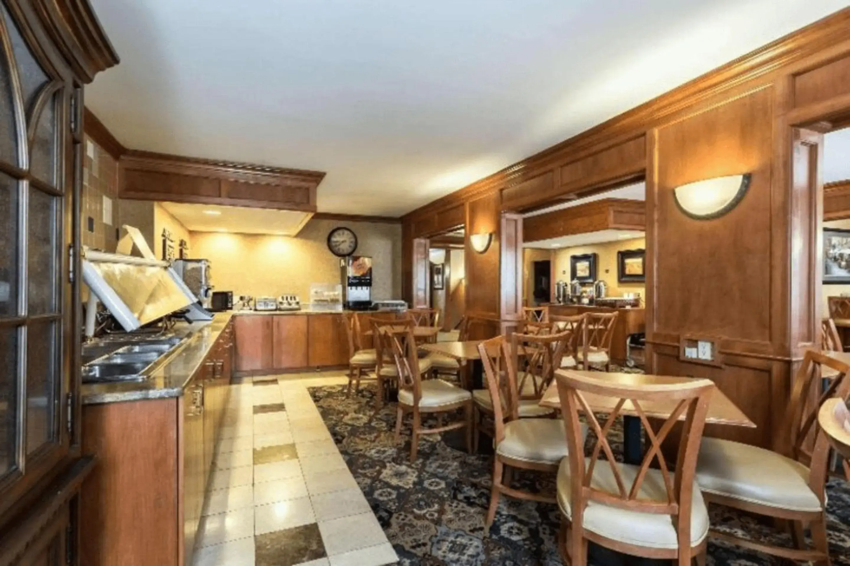 Restaurant/places to eat in Studio 6 Suites Tupelo, MS Restaurant/places to eat in Studio 6 Suites Tupelo, MS