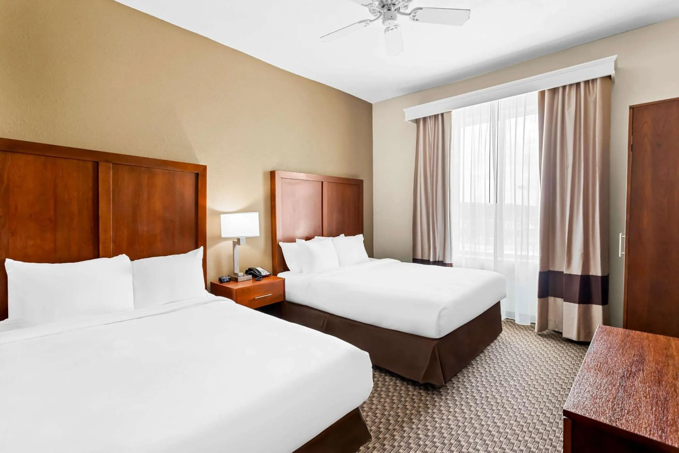 Bedroom, Bed in Comfort Inn & Suites Grenada