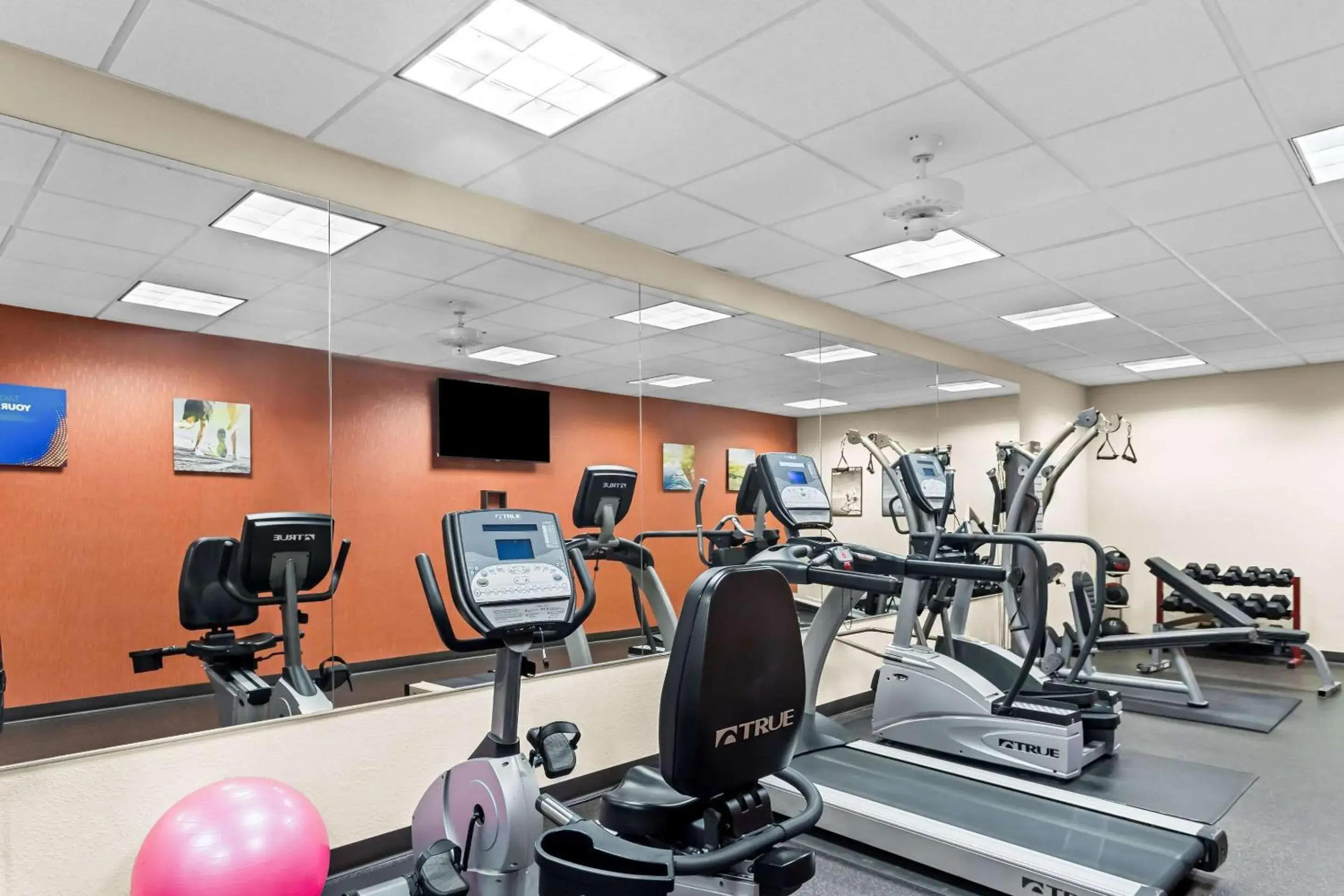 Fitness centre/facilities in Comfort Inn & Suites Grenada Fitness centre/facilities in Comfort Inn & Suites Grenada