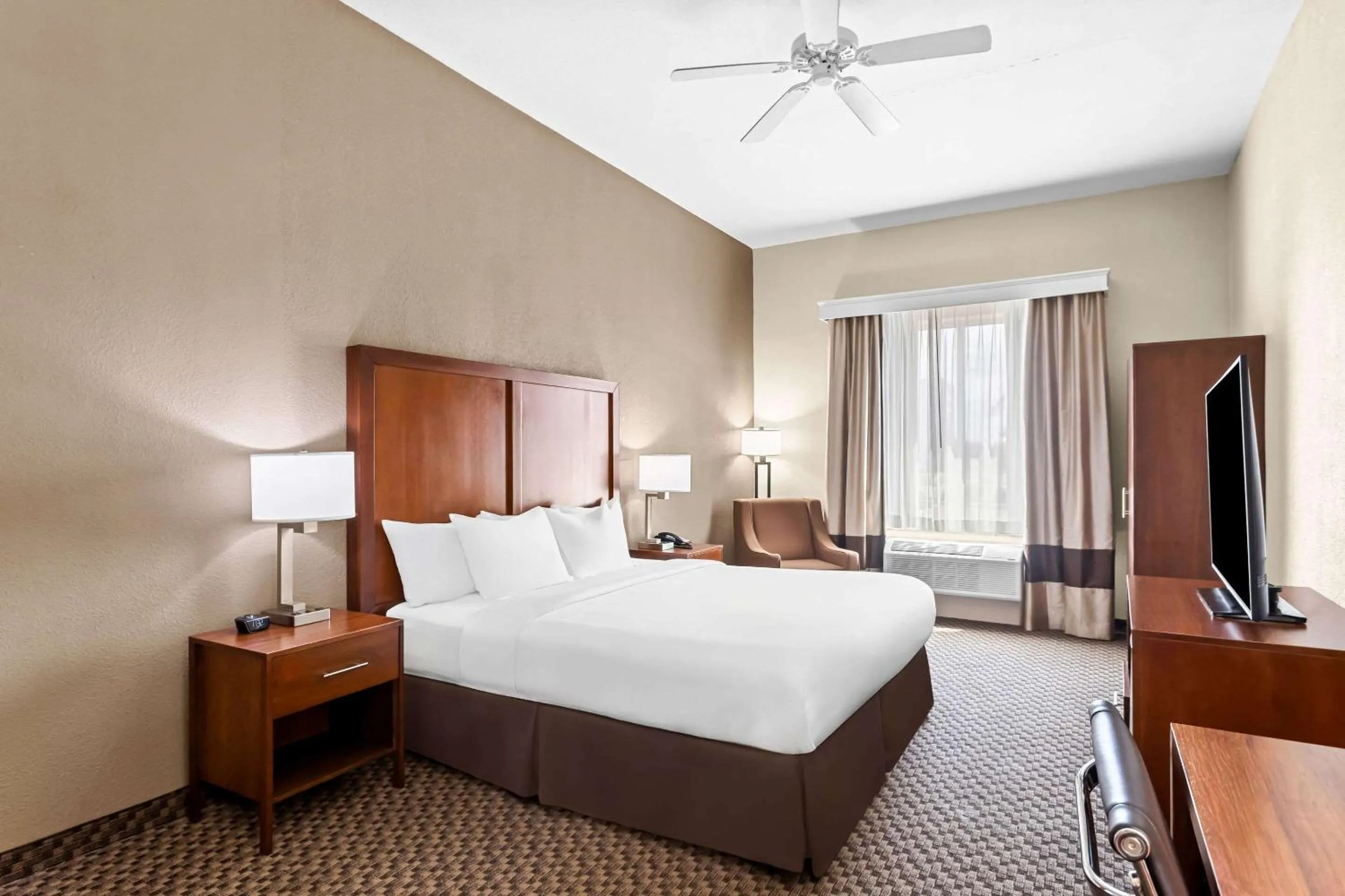 Bedroom in Comfort Inn & Suites Grenada