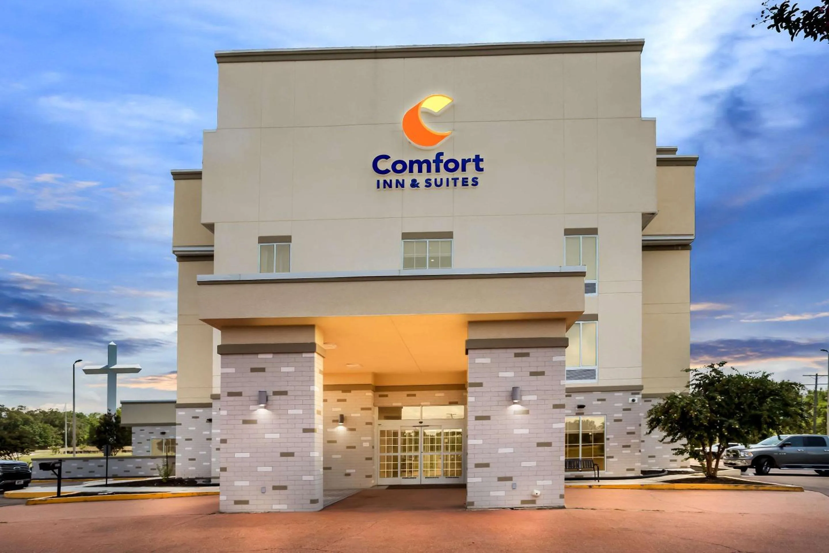 Property building in Comfort Inn & Suites Grenada