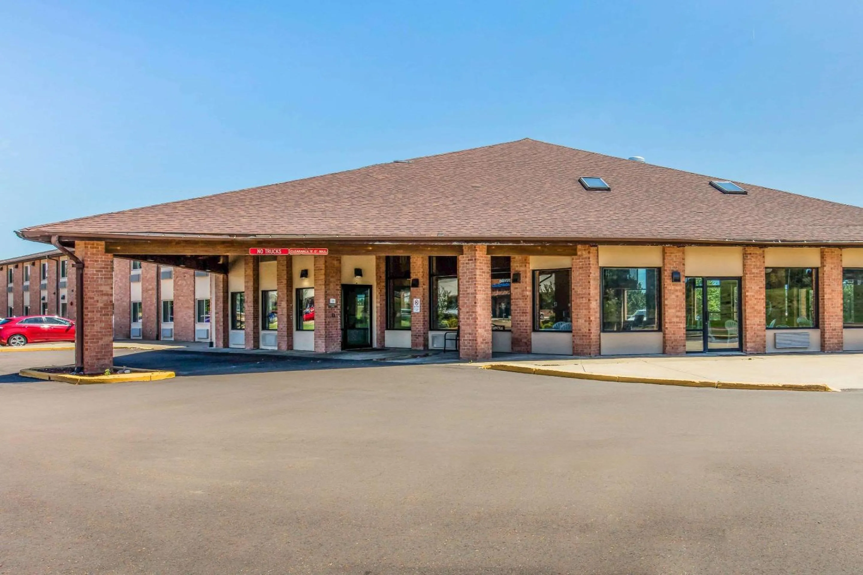 Property building in Quality Inn