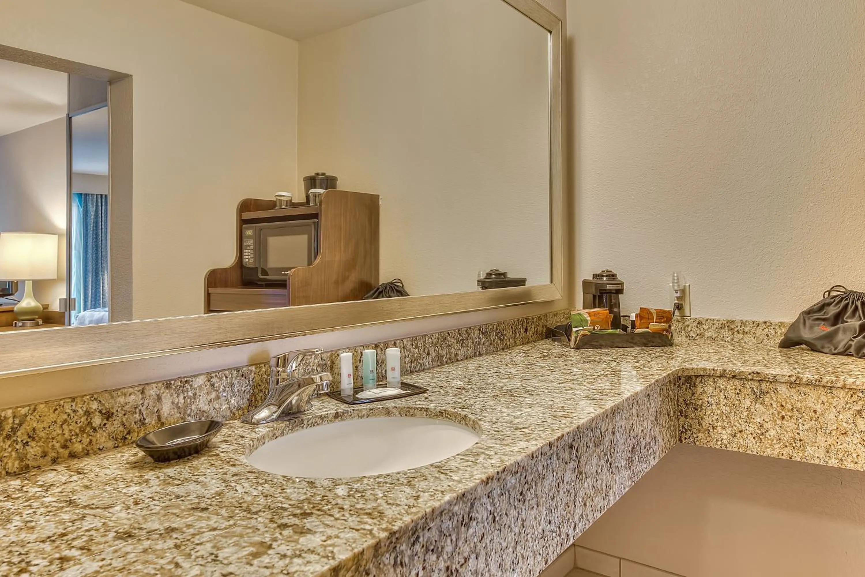 Bathroom in Quality Inn Gulfport I-10