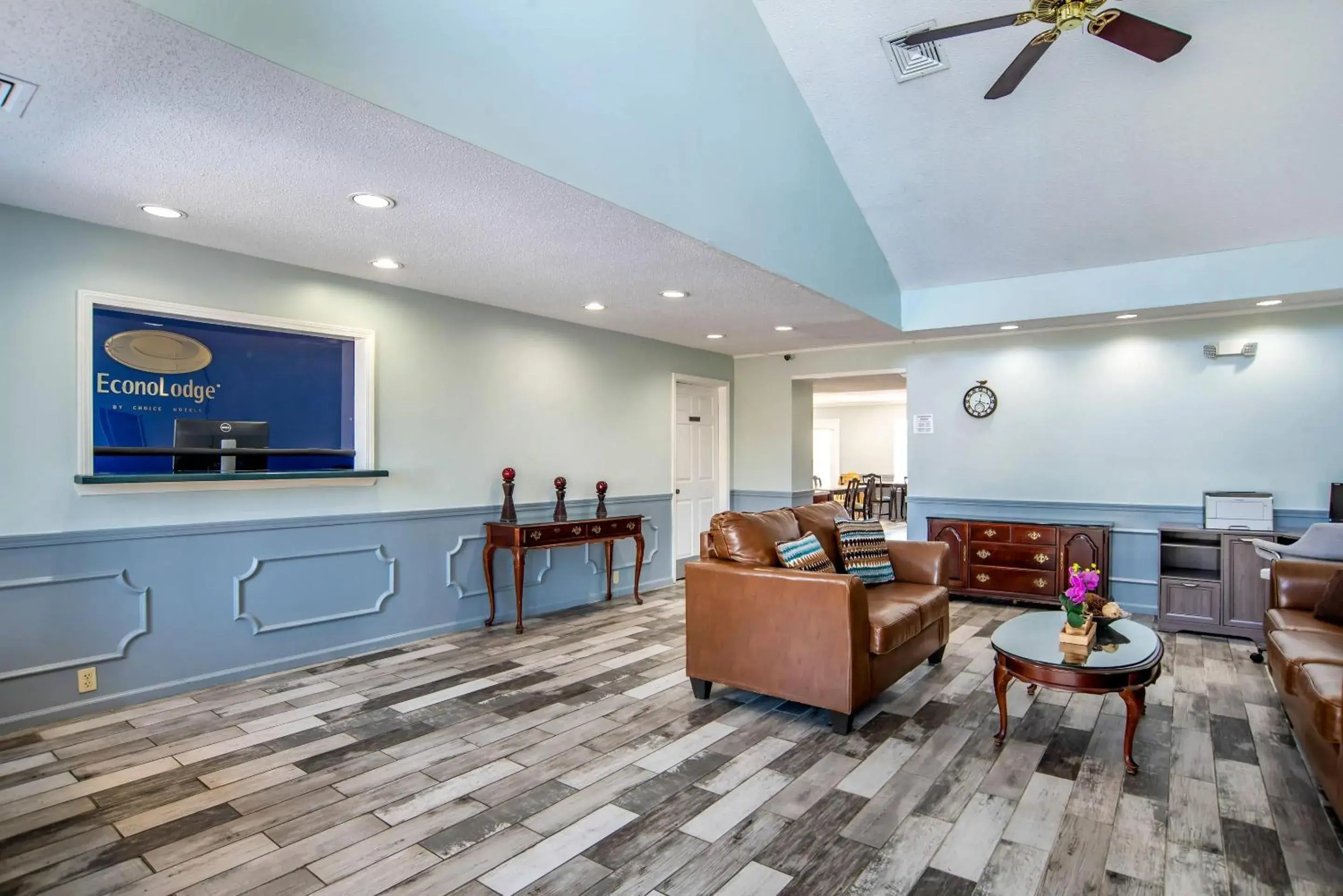 Lobby or reception in Econo Lodge Lobby or reception in Econo Lodge