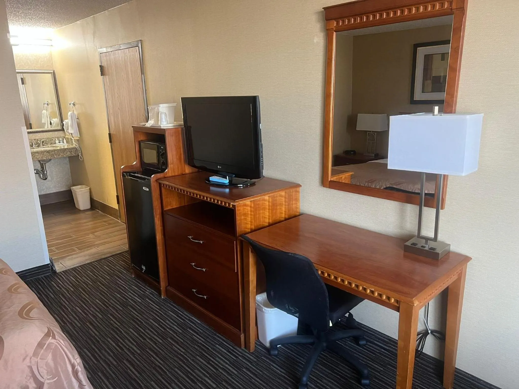 Quality Inn Columbus, MS