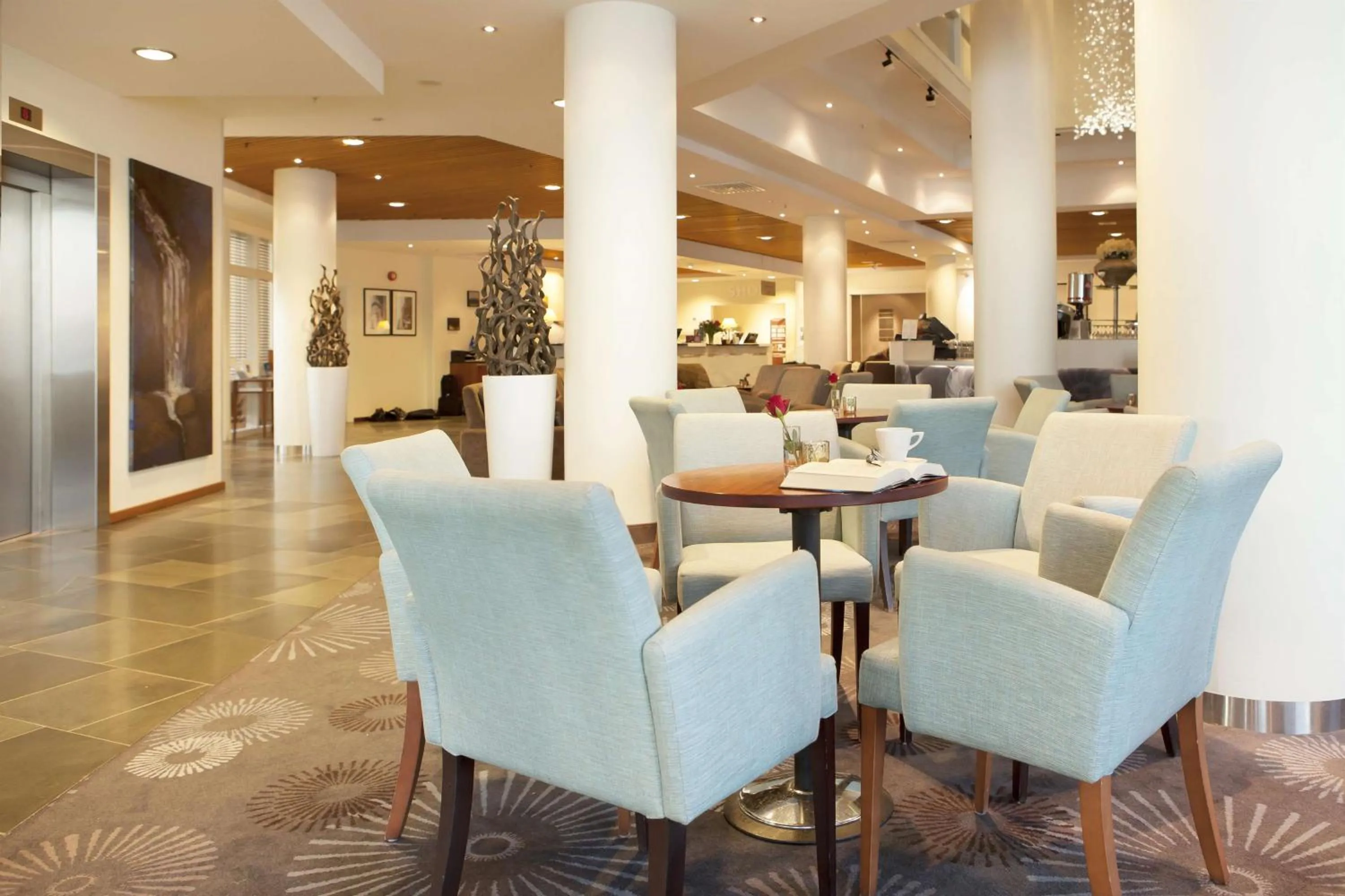 Lounge or bar in Scandic Seilet Hotel