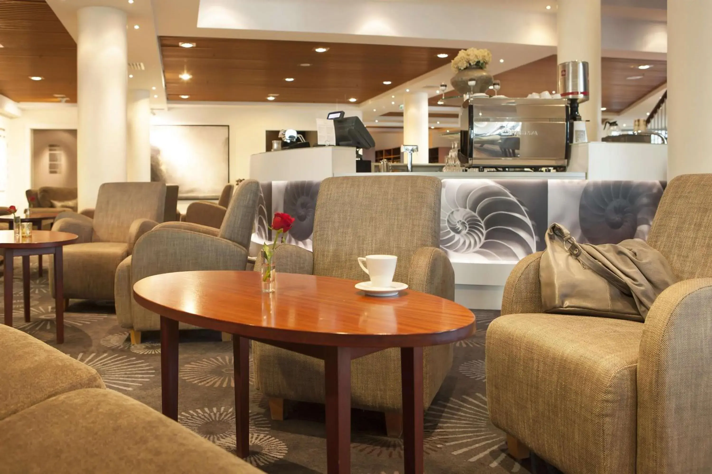 Lounge or bar in Scandic Seilet Hotel Lounge or bar in Scandic Seilet Hotel