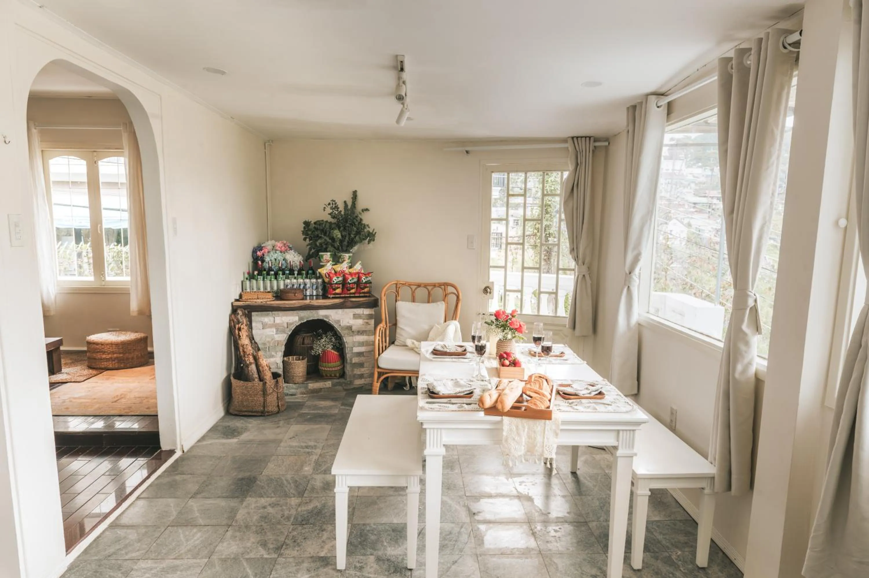 Food and drinks in Ngàn Phố Studio & Love Hotel