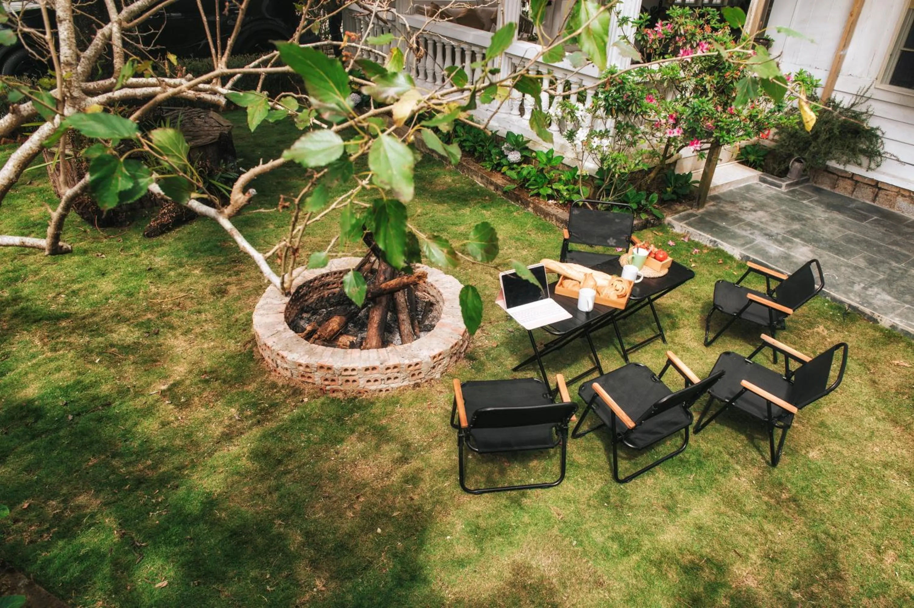 Garden in Ngàn Phố Studio & Love Hotel