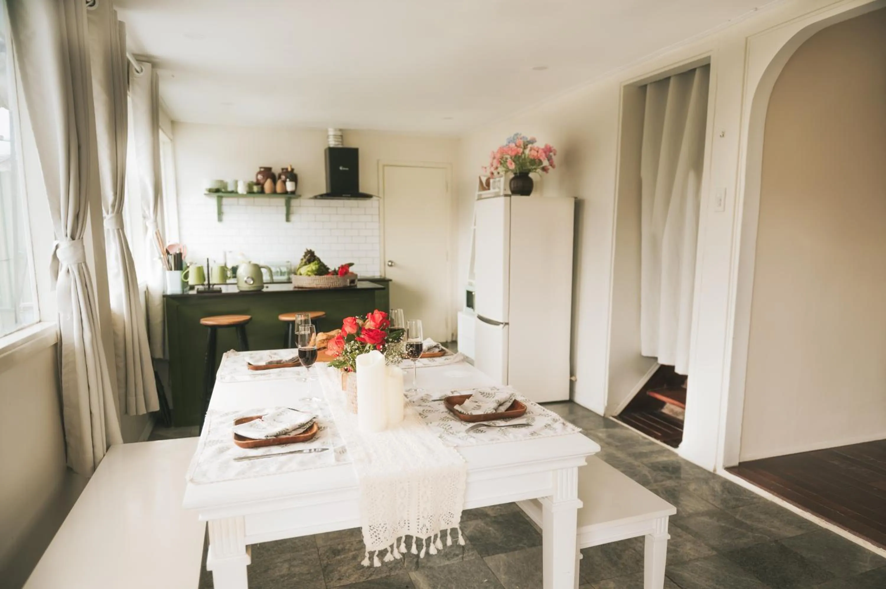 Seating area in Ngàn Phố Studio & Love Hotel