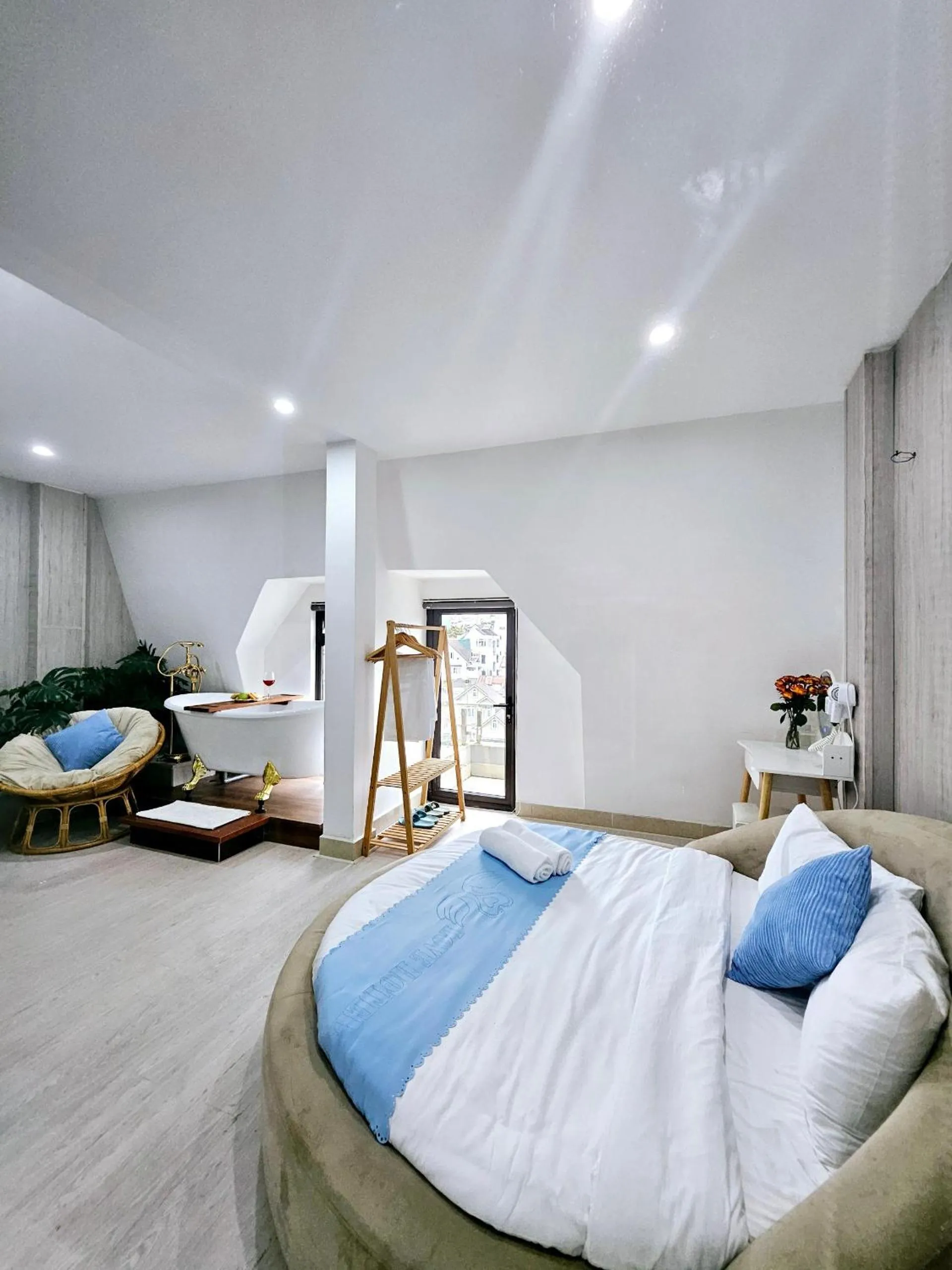 Bed in Ngàn Phố Studio & Love Hotel