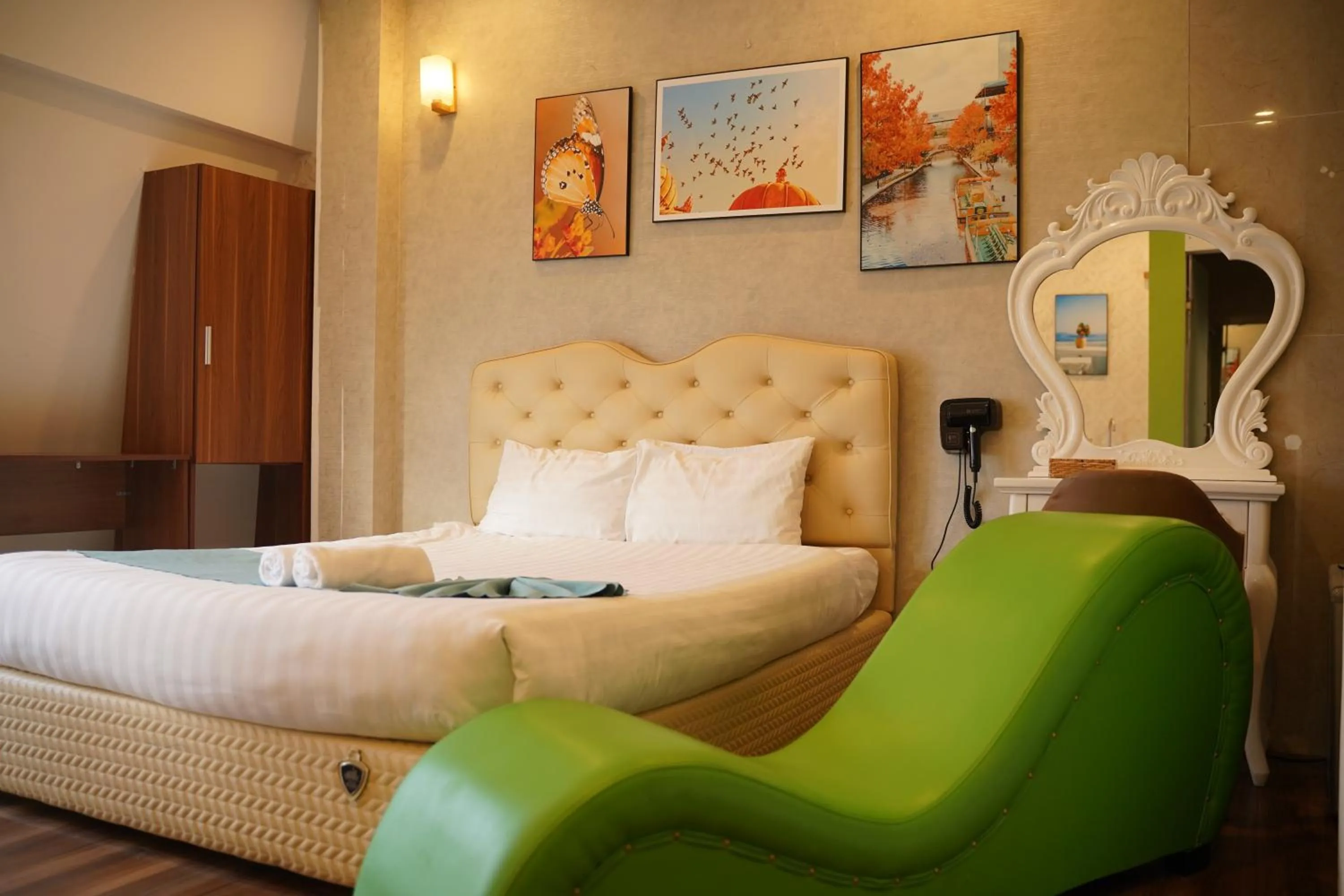 Bed in Ngàn Phố Studio & Love Hotel