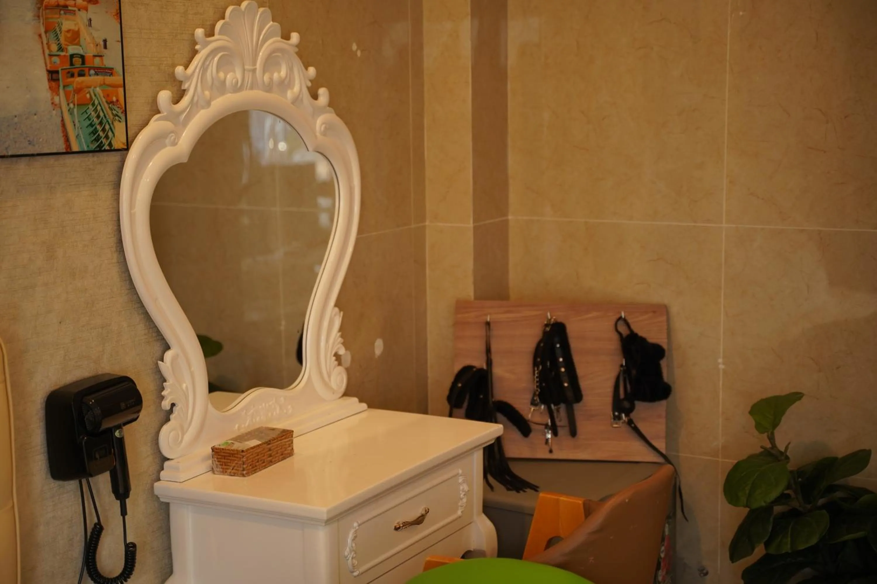 Decorative detail in Ngàn Phố Studio & Love Hotel