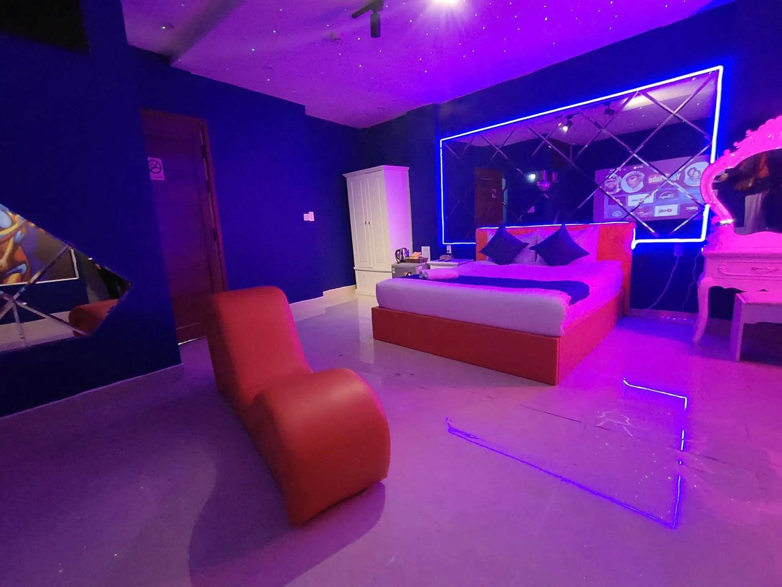 Photo of the whole room, Bed in Ngàn Phố Studio & Love Hotel