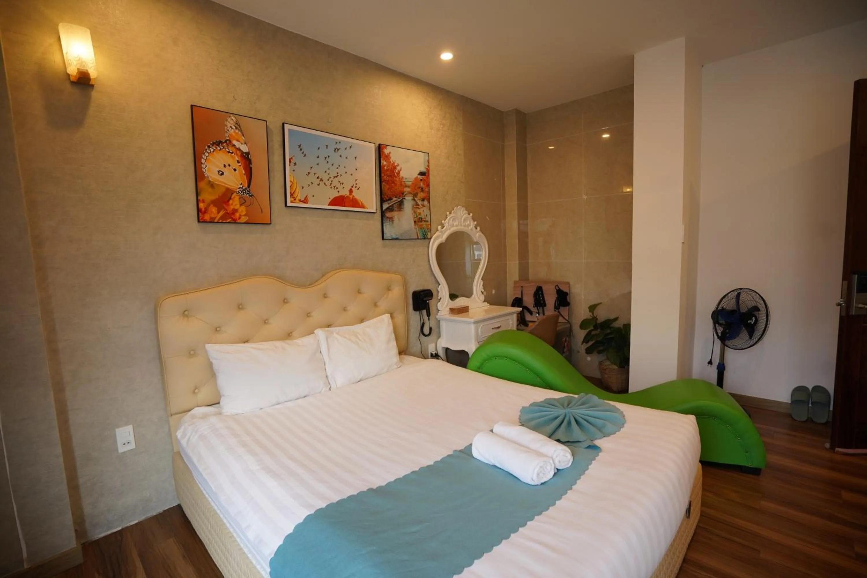 Bed in Ngàn Phố Studio & Love Hotel