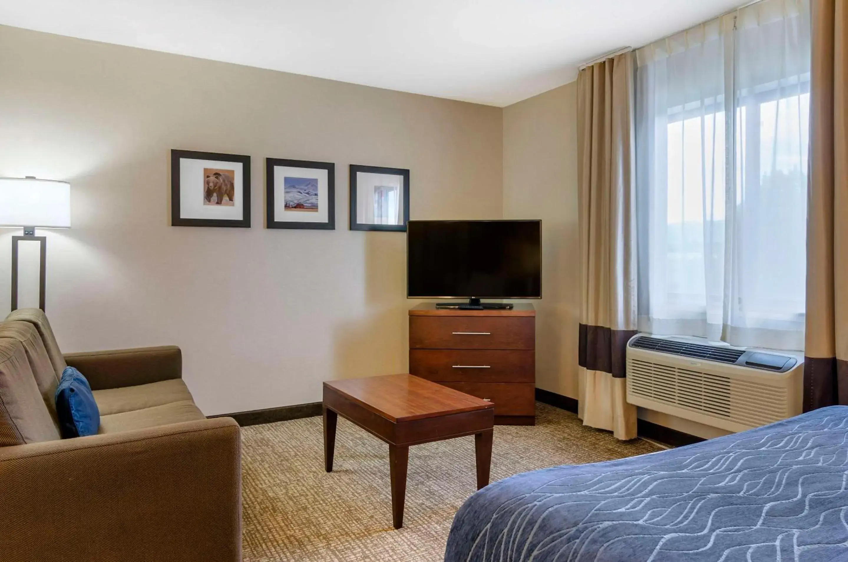 Bedroom, Bed in Comfort Inn Bozeman near University Bedroom, Bed in Comfort Inn Bozeman near University