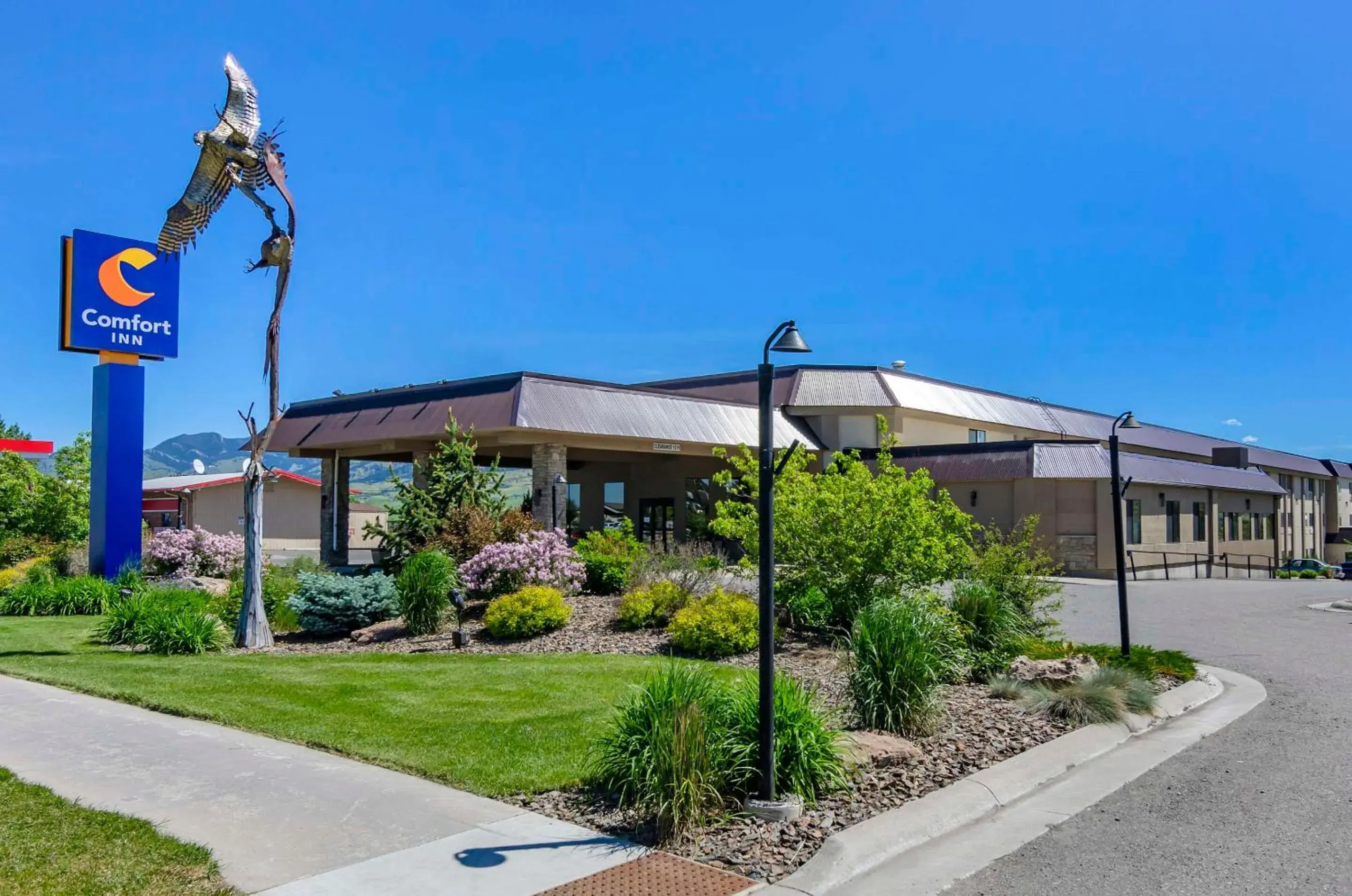 Property building in Comfort Inn Bozeman near University Property building in Comfort Inn Bozeman near University