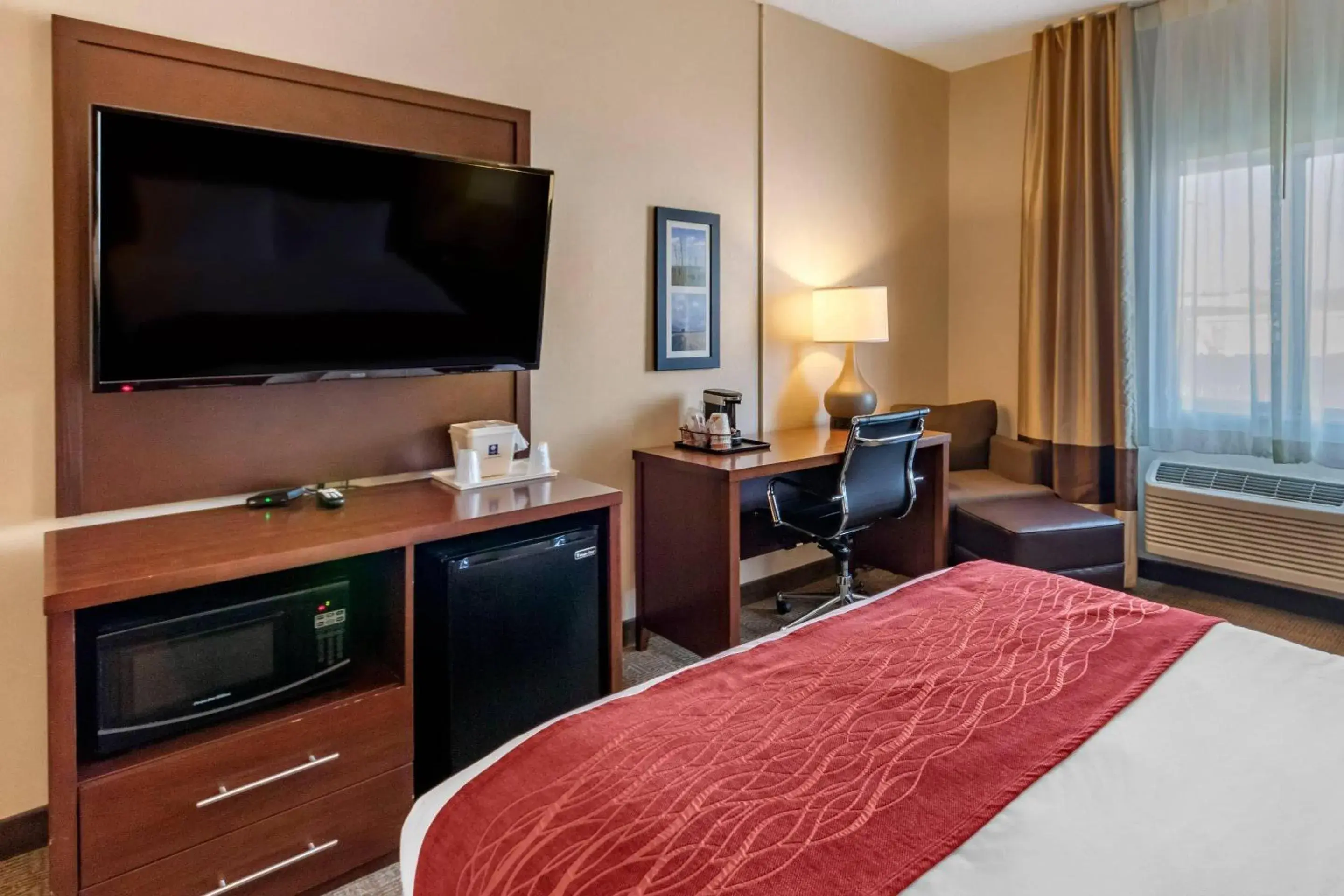 Bedroom, Bed in Comfort Inn Great Falls South Bedroom, Bed in Comfort Inn Great Falls South