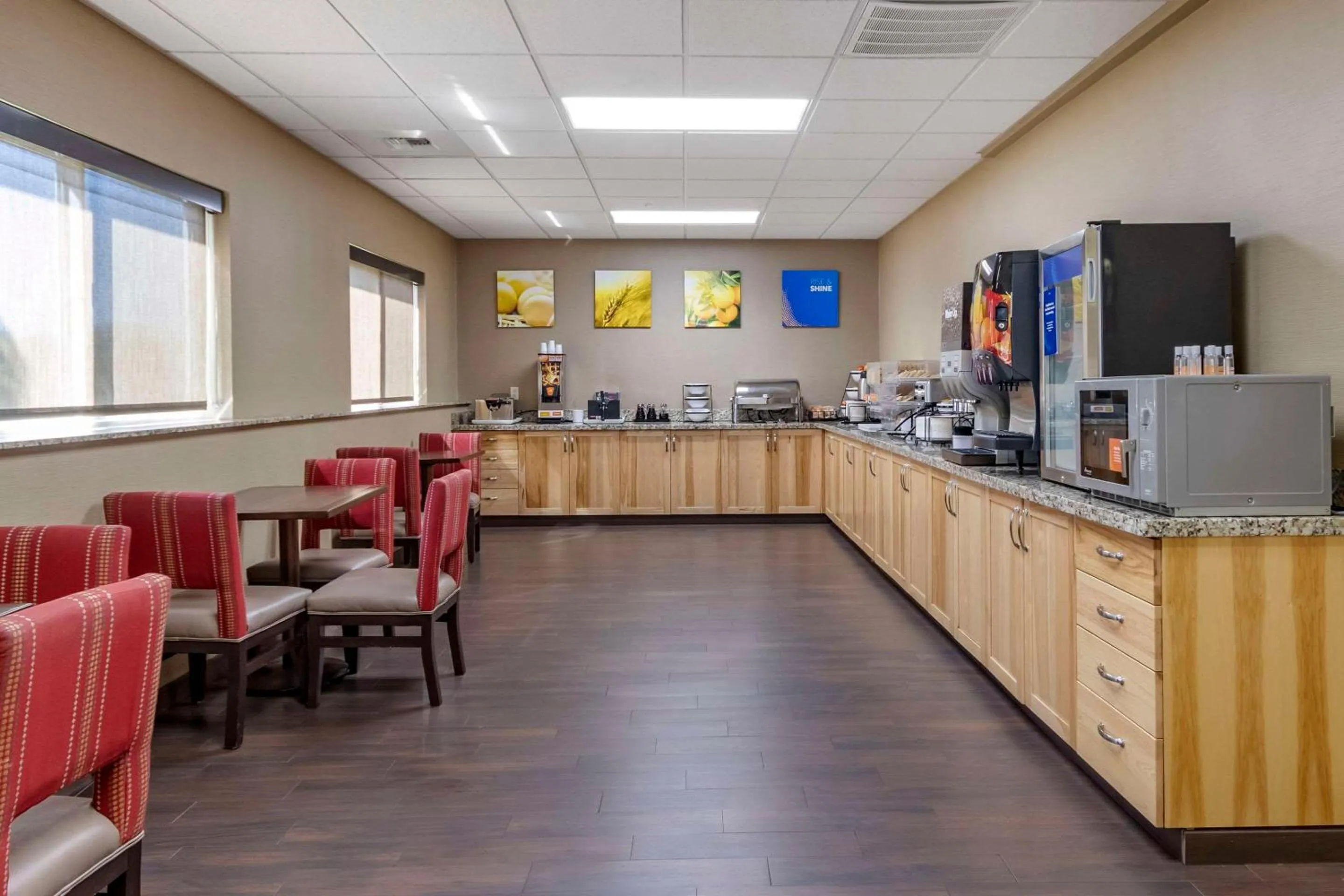 Breakfast in Comfort Inn Great Falls Central