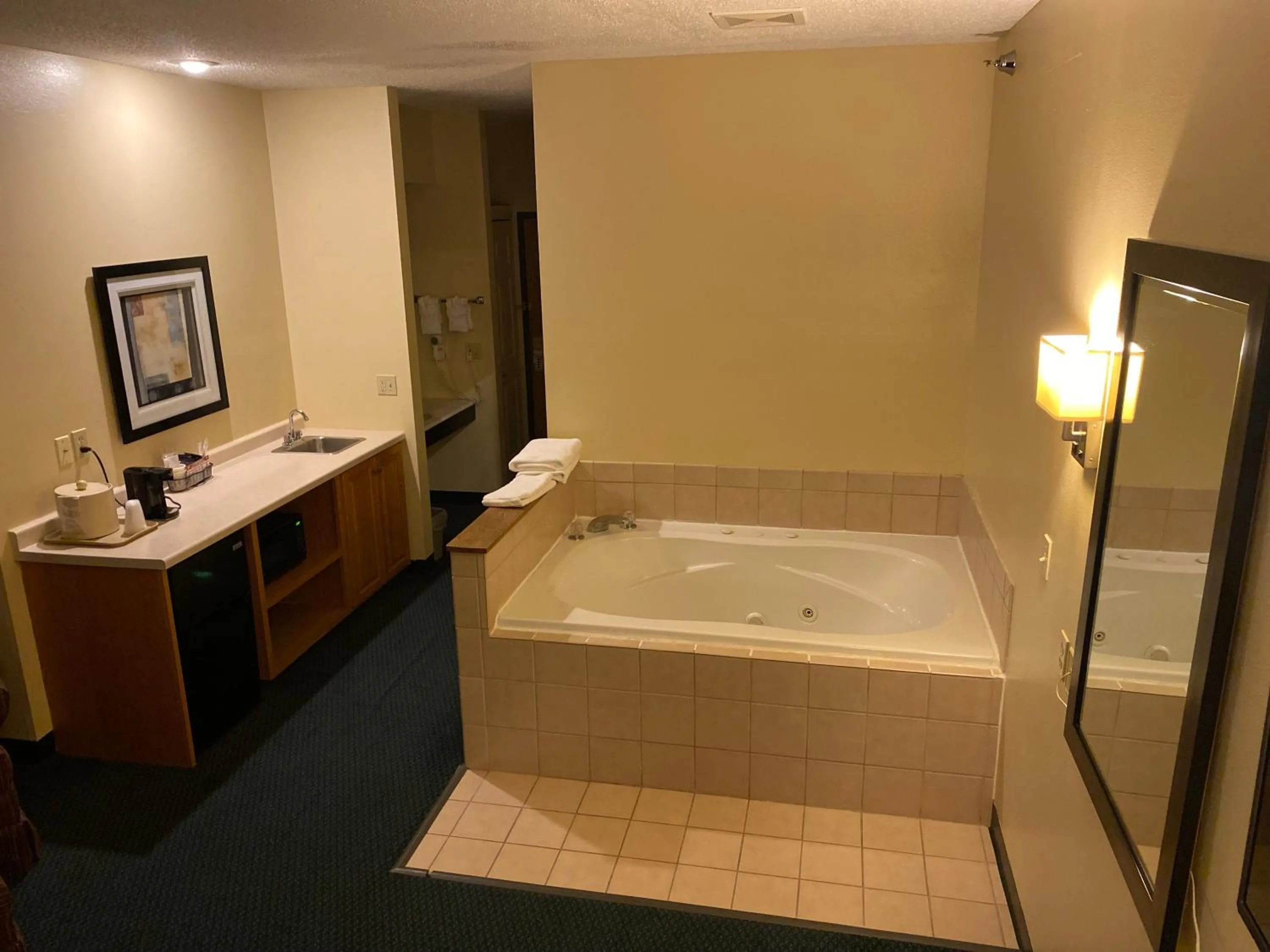 Spa and wellness centre/facilities in FairBridge Inn & Suites Glendive
