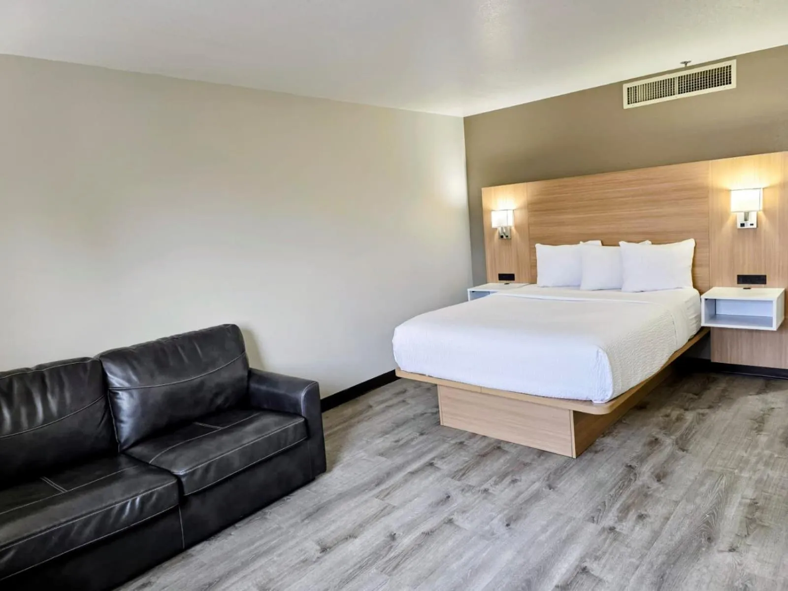 Bed in Baymont by Wyndham Missoula