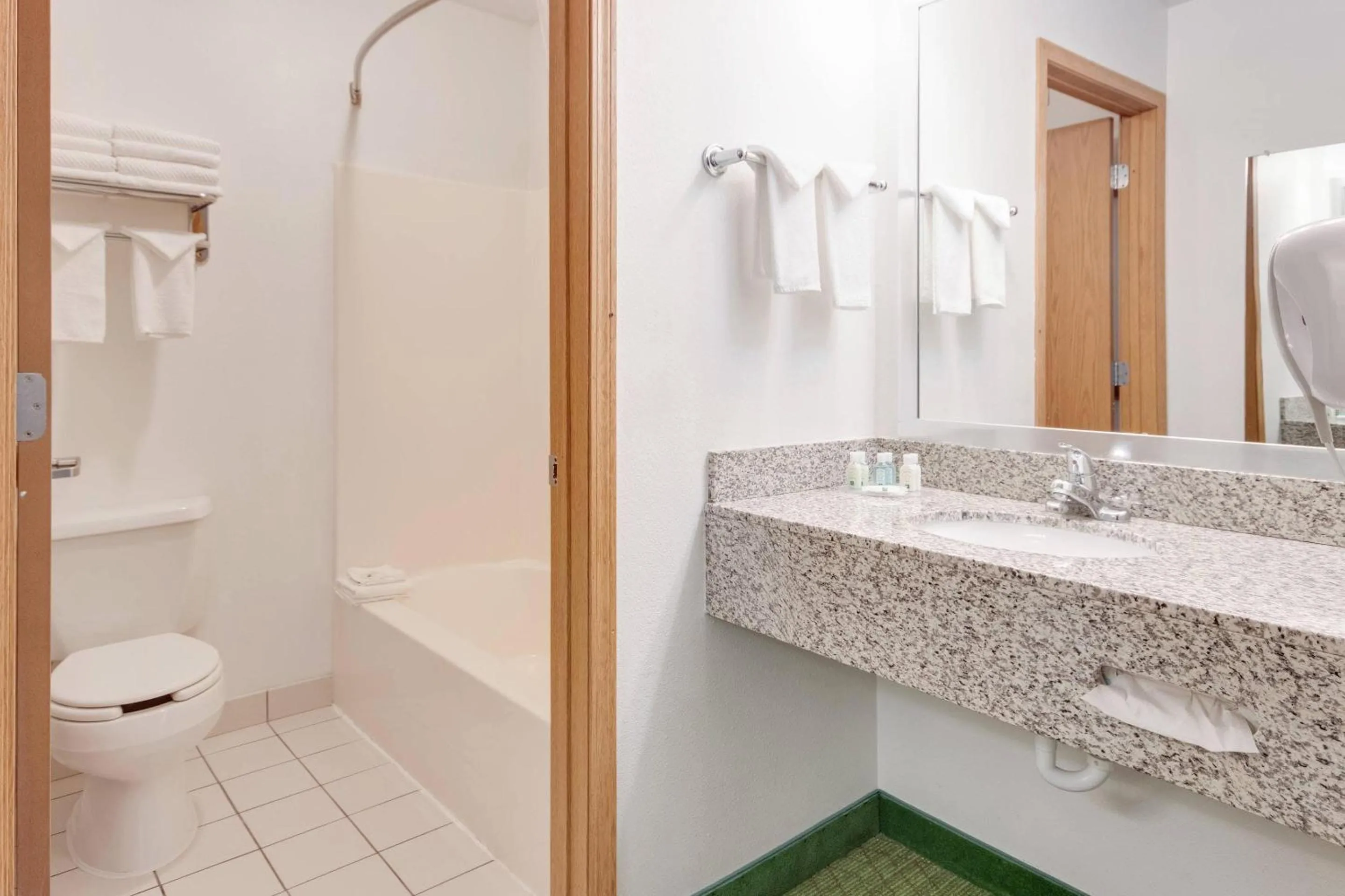 Bedroom in Quality Inn Belgrade - Bozeman Yellowstone Airport