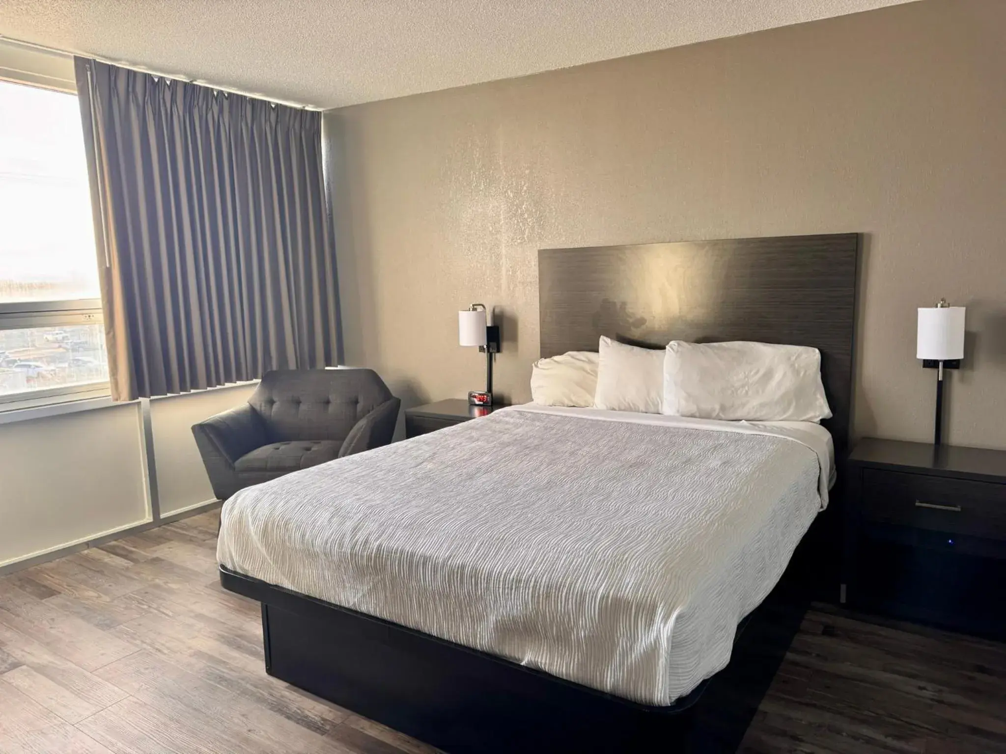 Bed in Baymont by Wyndham Great Falls City Center Bed in Baymont by Wyndham Great Falls City Center