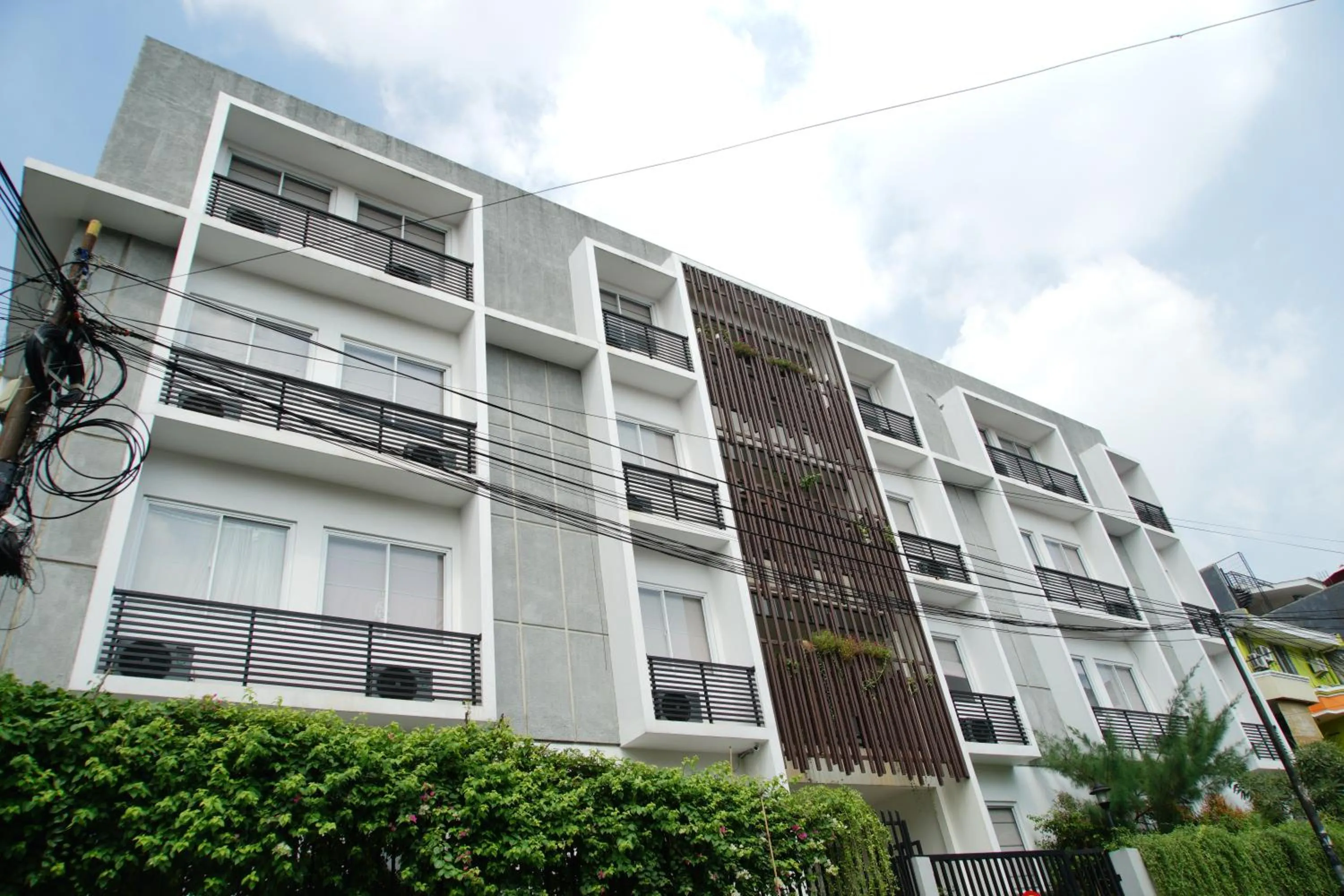 Property Building in Residence T63