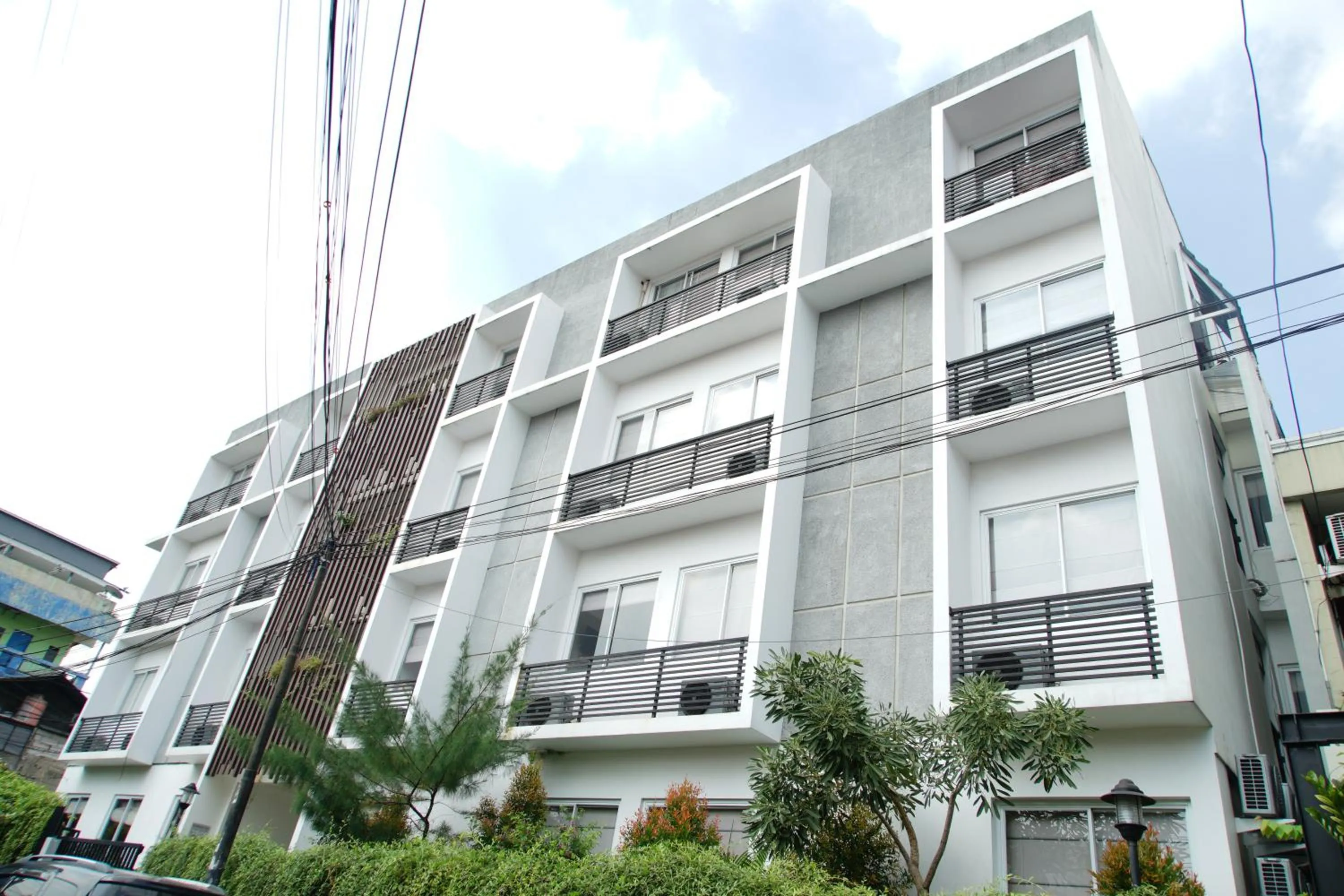 Property Building in Residence T63