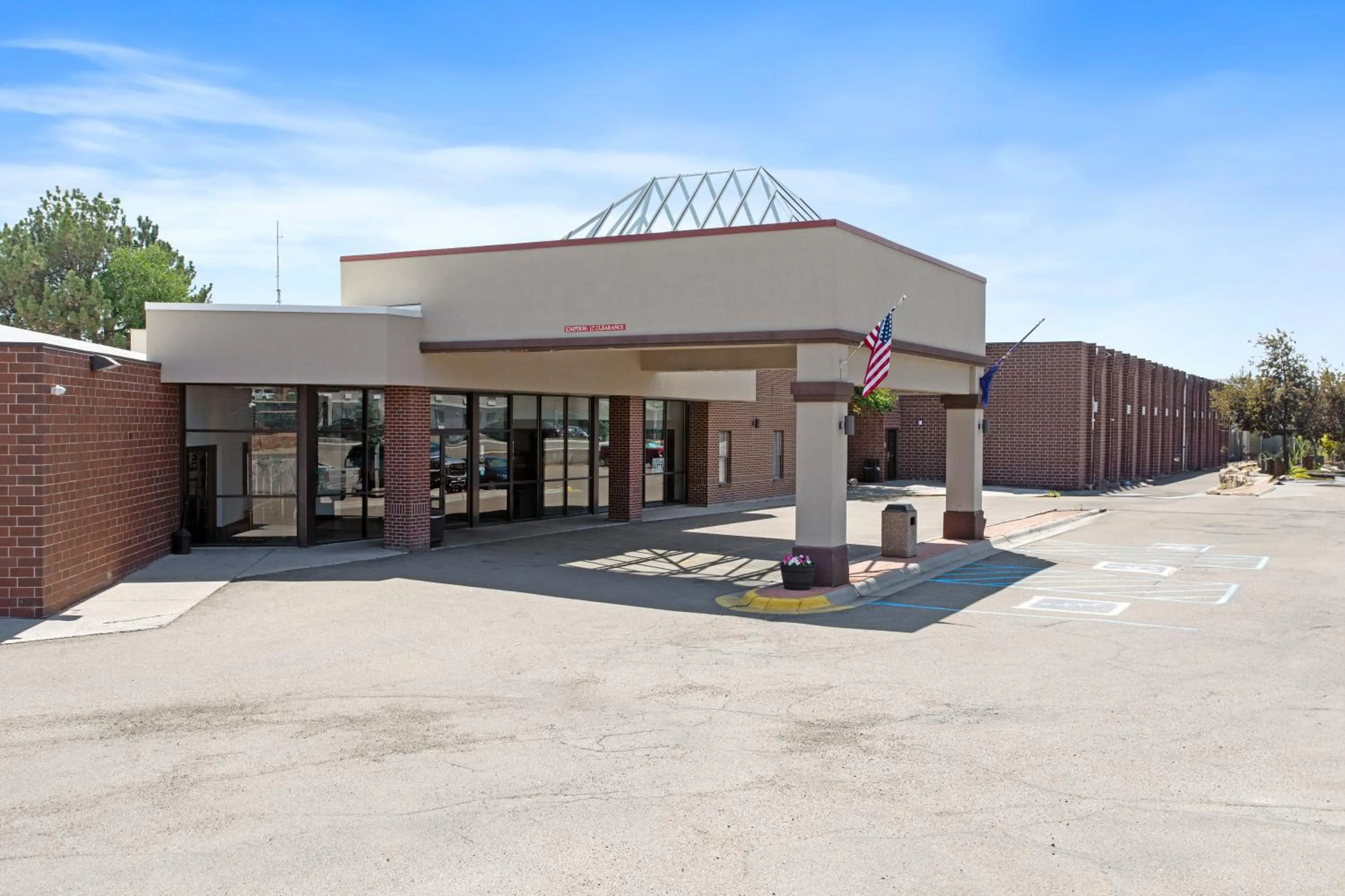 Property building in Studio 6 Suites Butte MT I-90 I-15