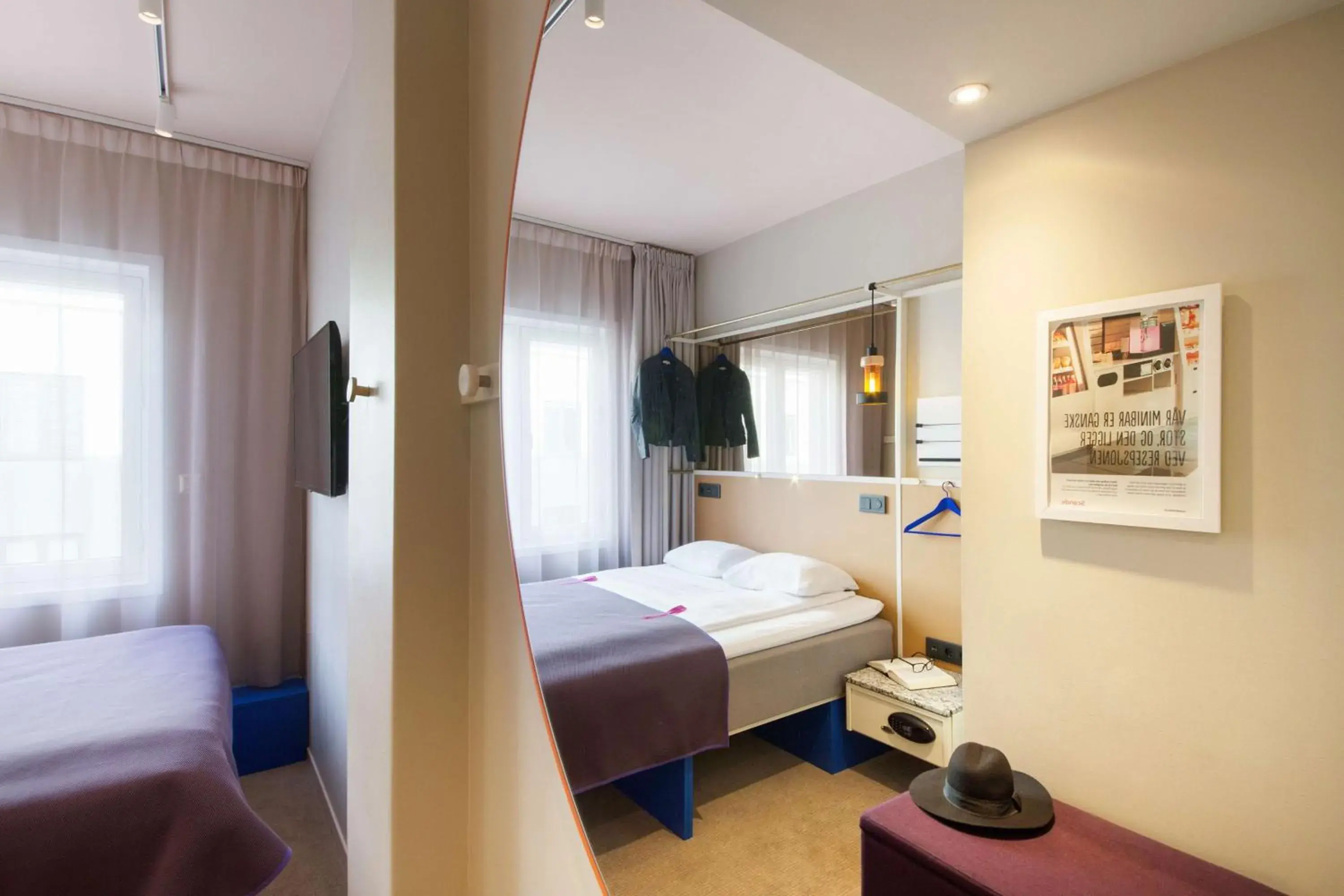 Bedroom, Bed in Scandic Karl Johan Bedroom, Bed in Scandic Karl Johan