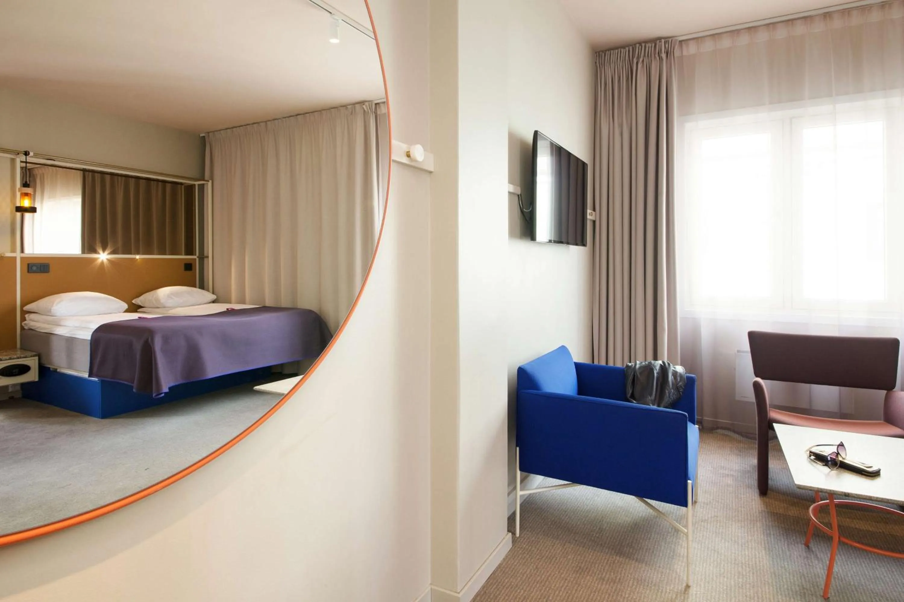 Photo of the whole room, Bed in Scandic Karl Johan