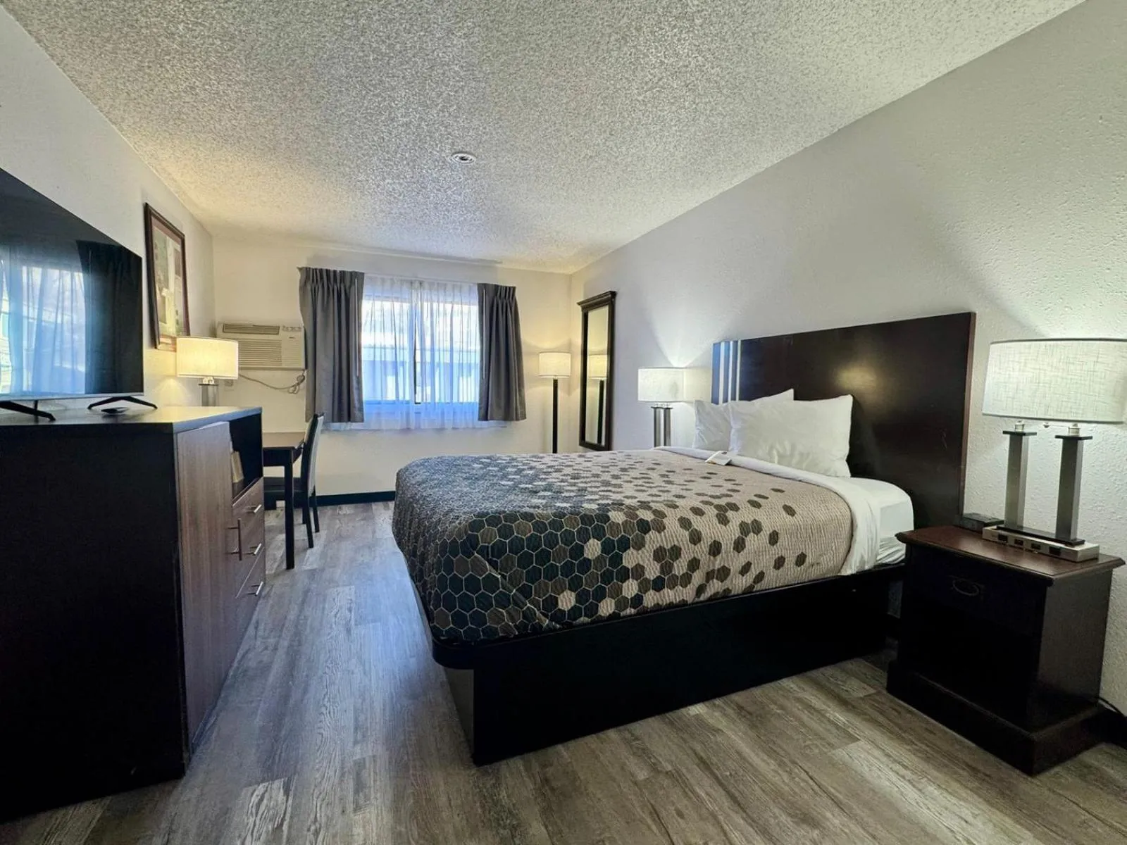 Bed in FairBridge Inn Express Billings Airport