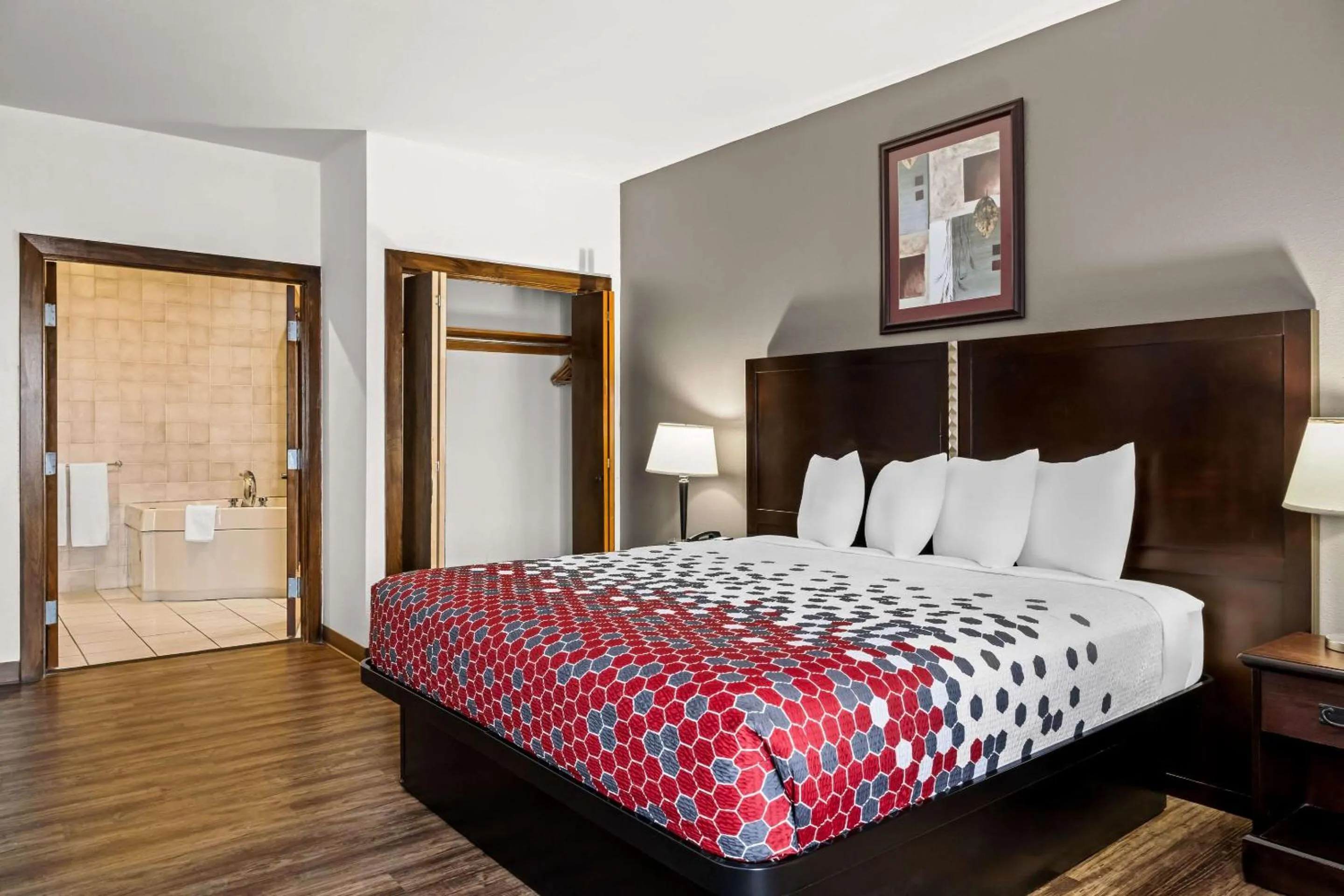 Bedroom, Bed in FairBridge Inn Express Billings Airport