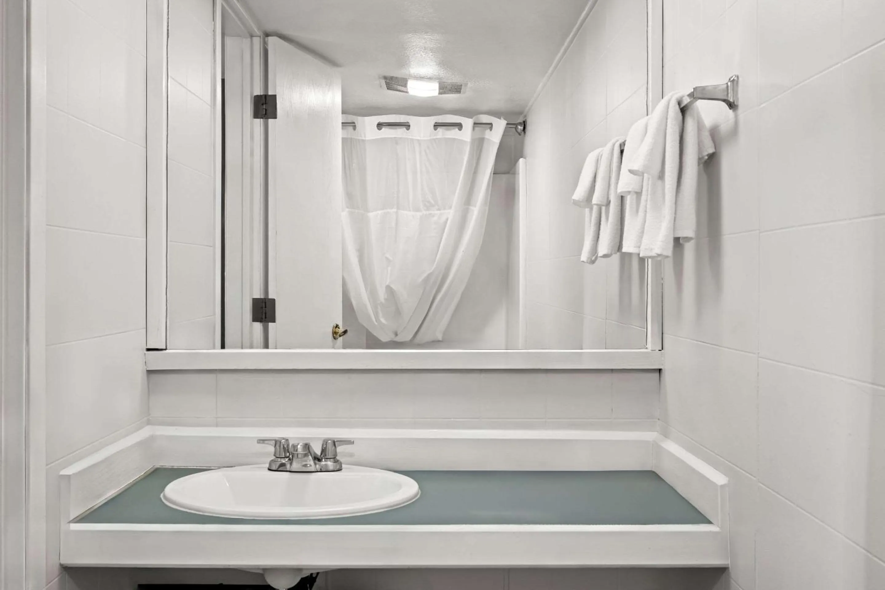 Bathroom in FairBridge Inn Express Billings Airport