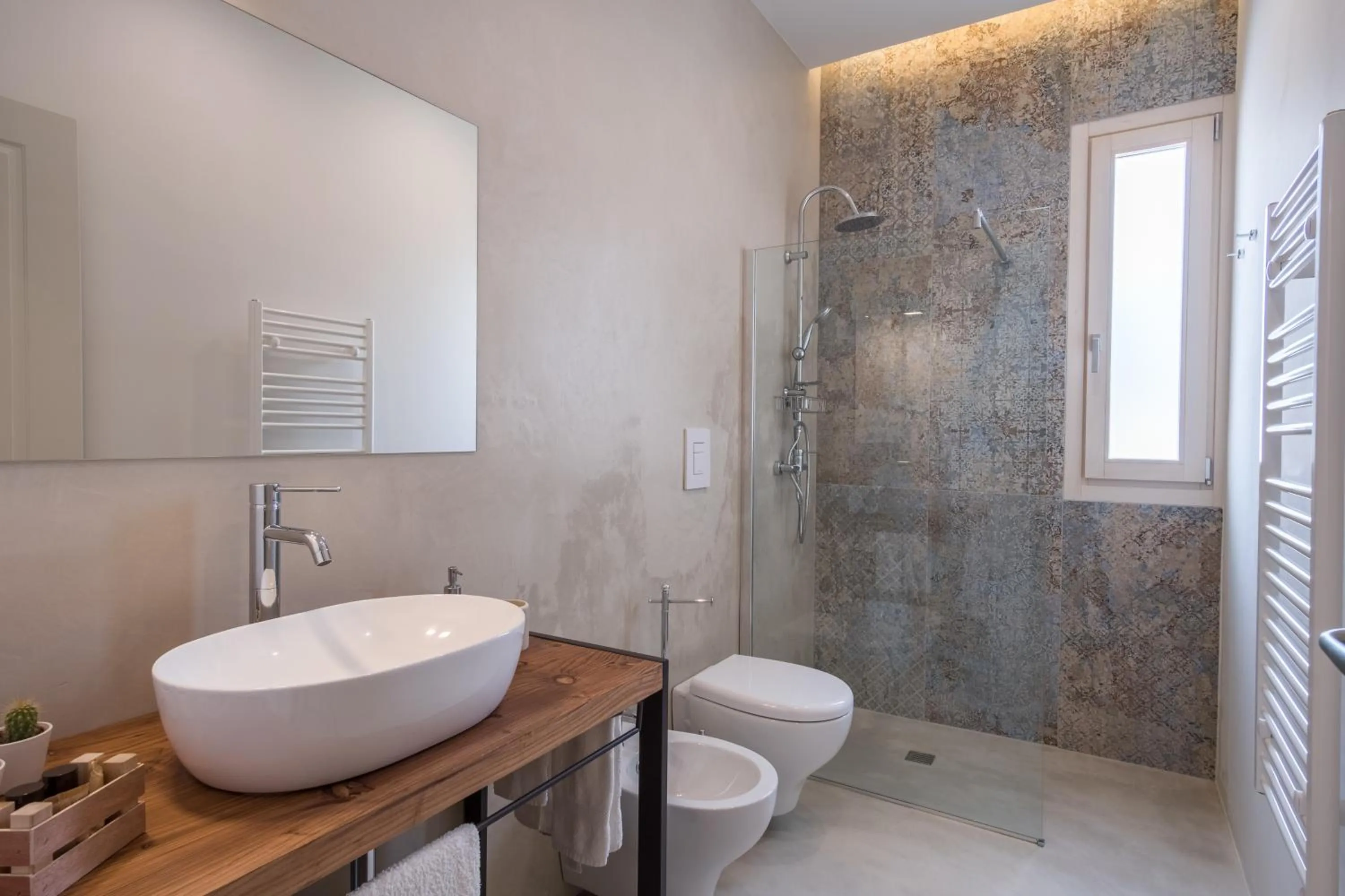 Shower in Tenuta DonnAnna Agriturismo&Glamping